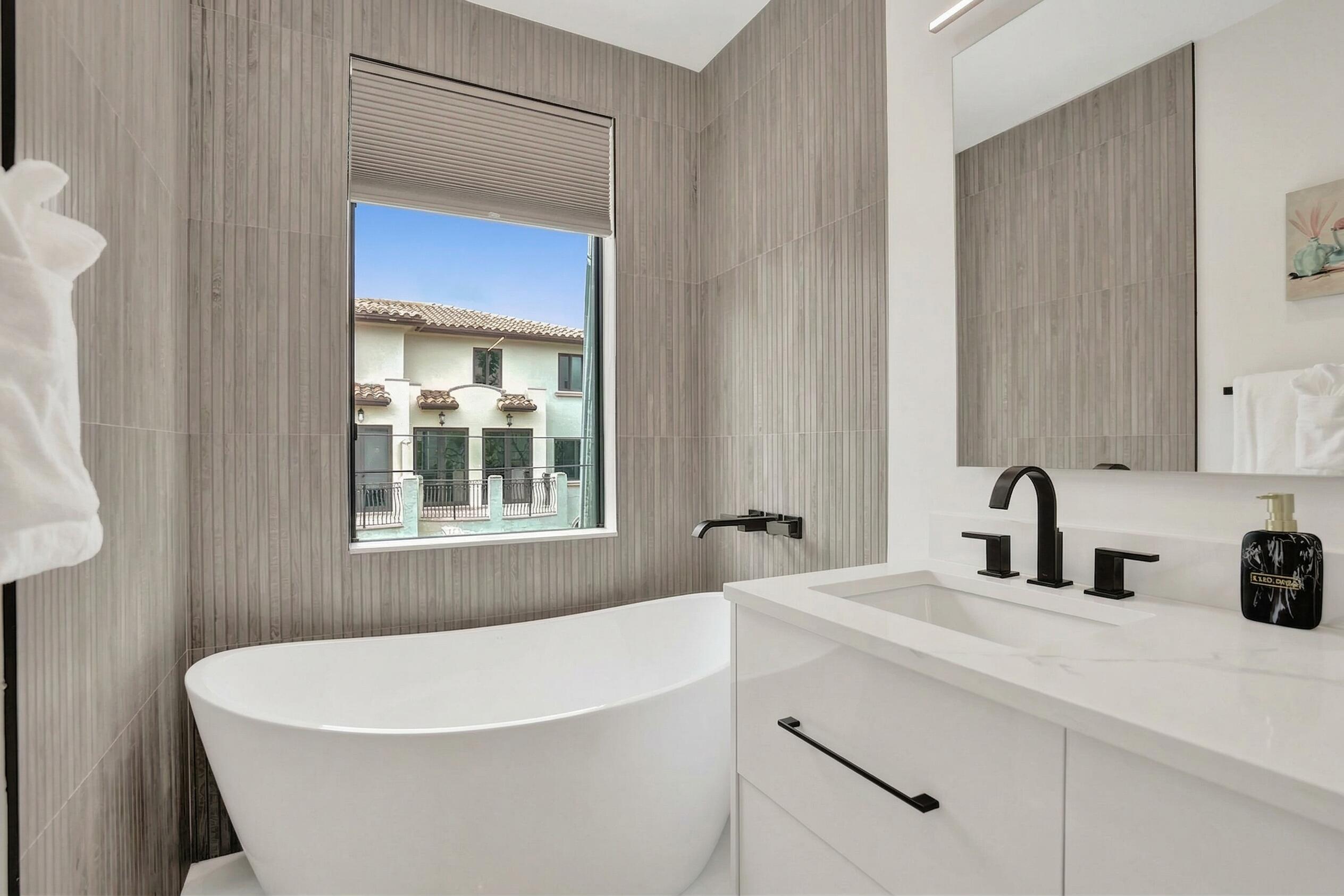 Beverly Heights 1-30 B - Residential Lease