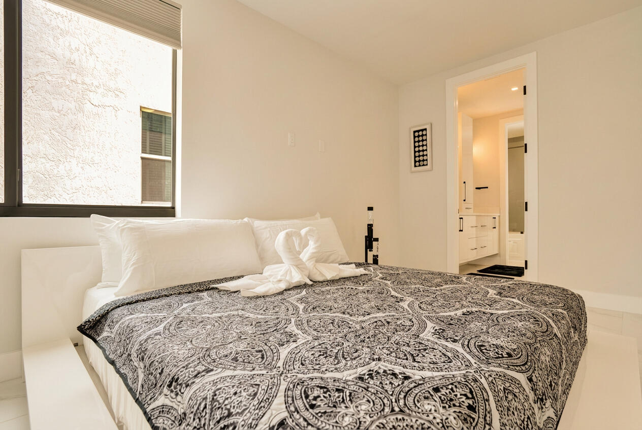 Beverly Heights 1-30 B - Residential Lease