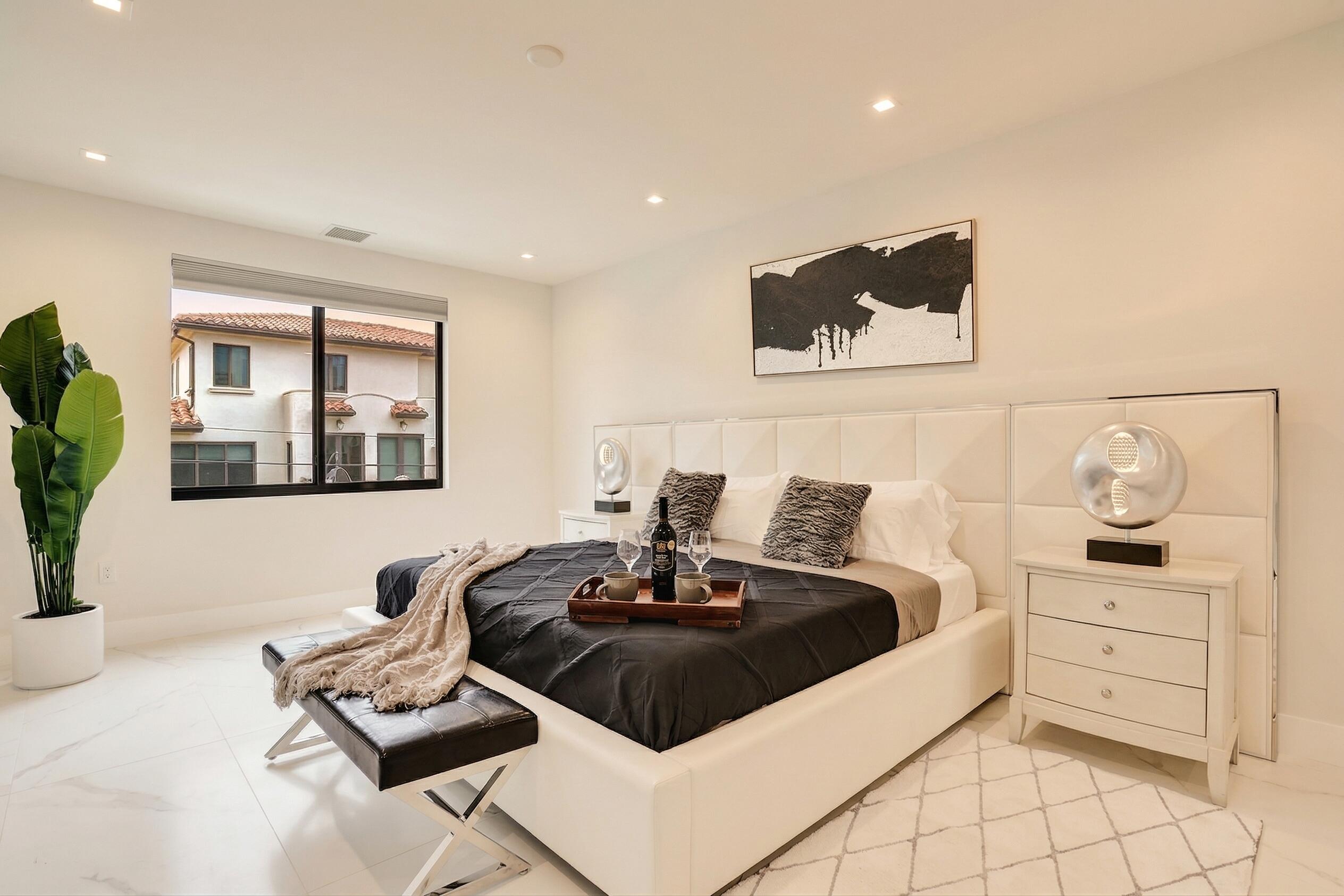 Beverly Heights 1-30 B - Residential Lease