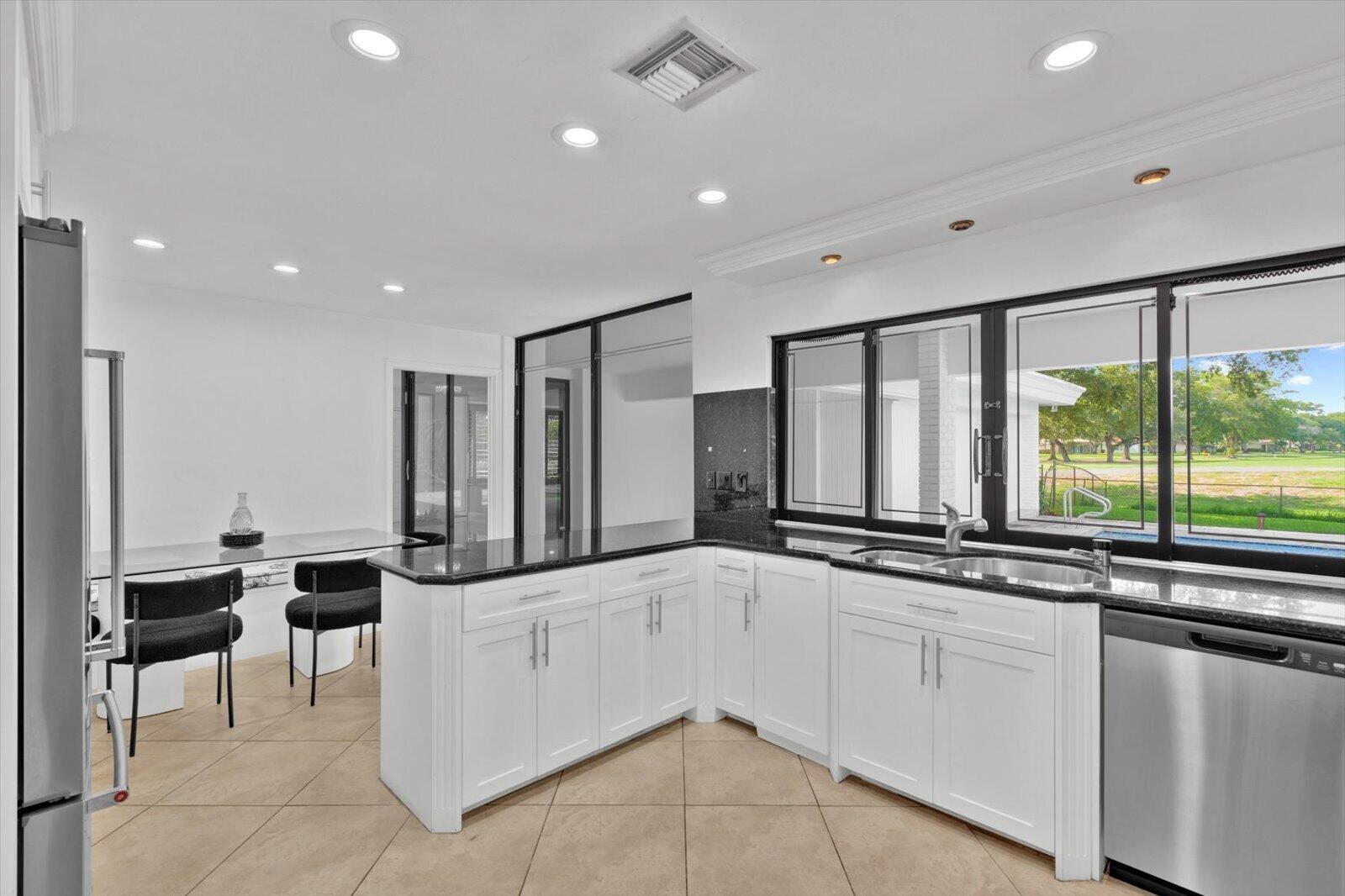HOLLYWOOD HILLS NORTH SEC ONE - Residential