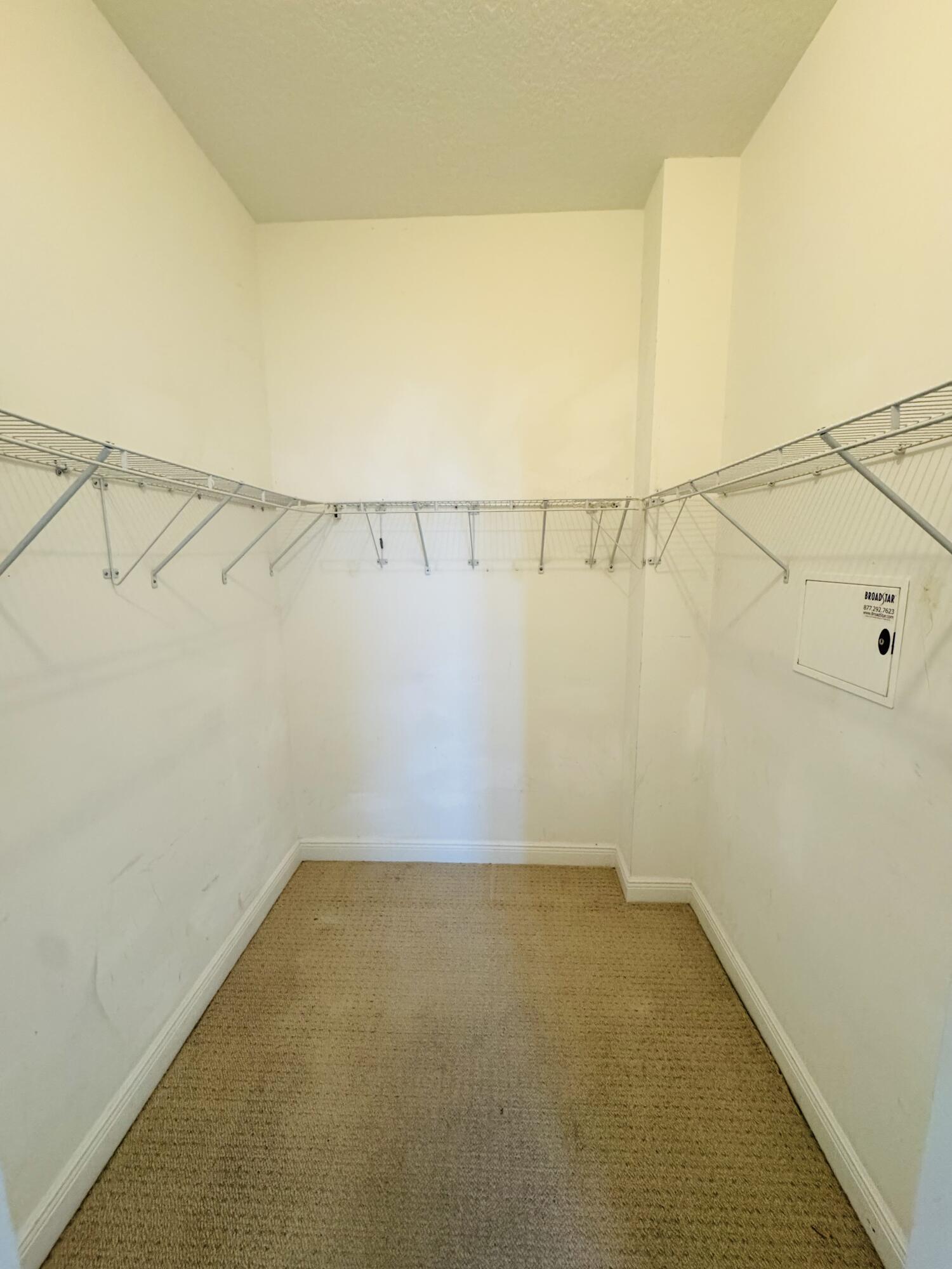 610 CLEMATIS CONDO - Residential