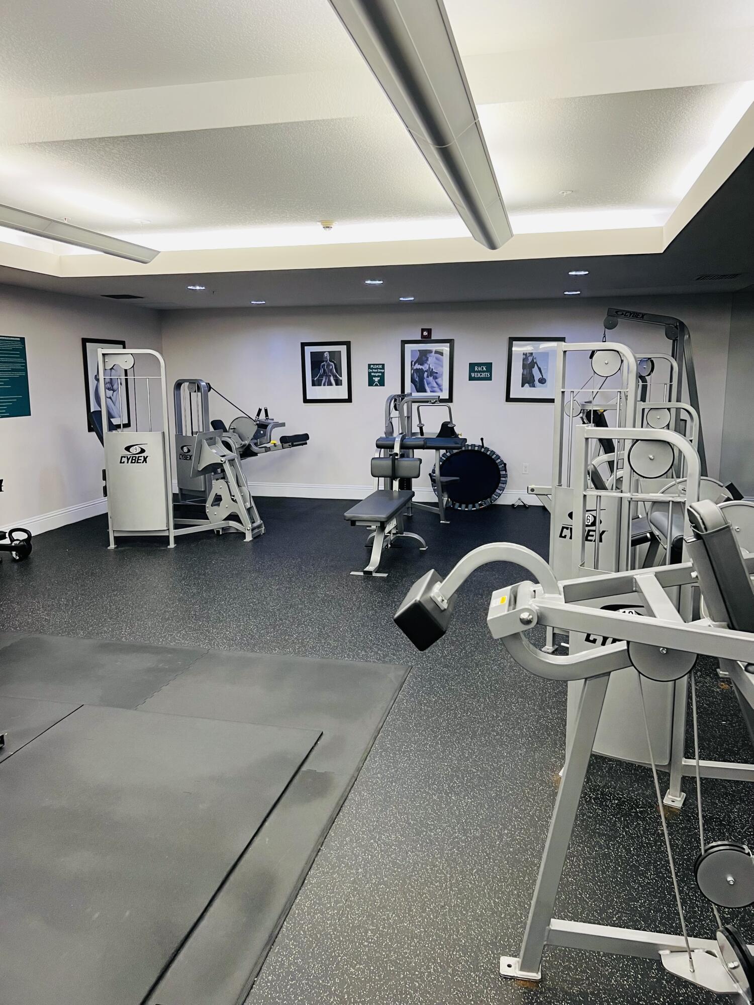 610 CLEMATIS CONDO - Residential