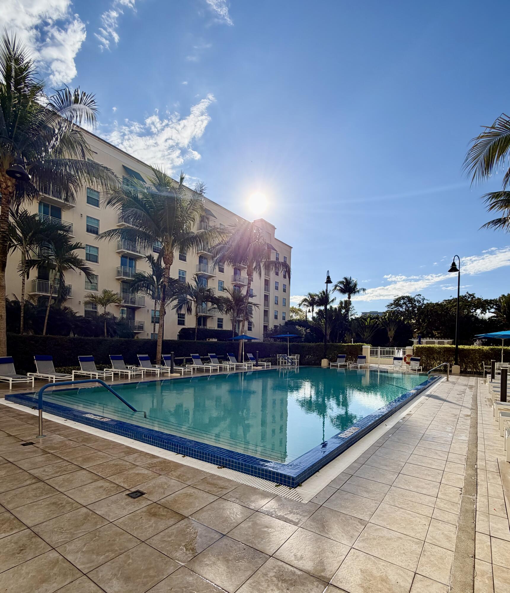 610 CLEMATIS CONDO - Residential