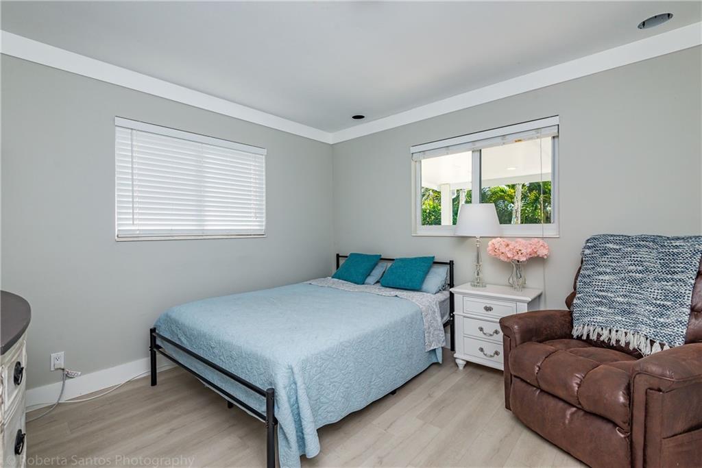Coral Manor 5th Add 57-35 - Residential