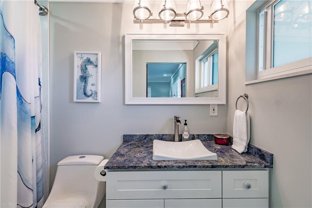 Coral Manor 5th Add 57-35 - Residential