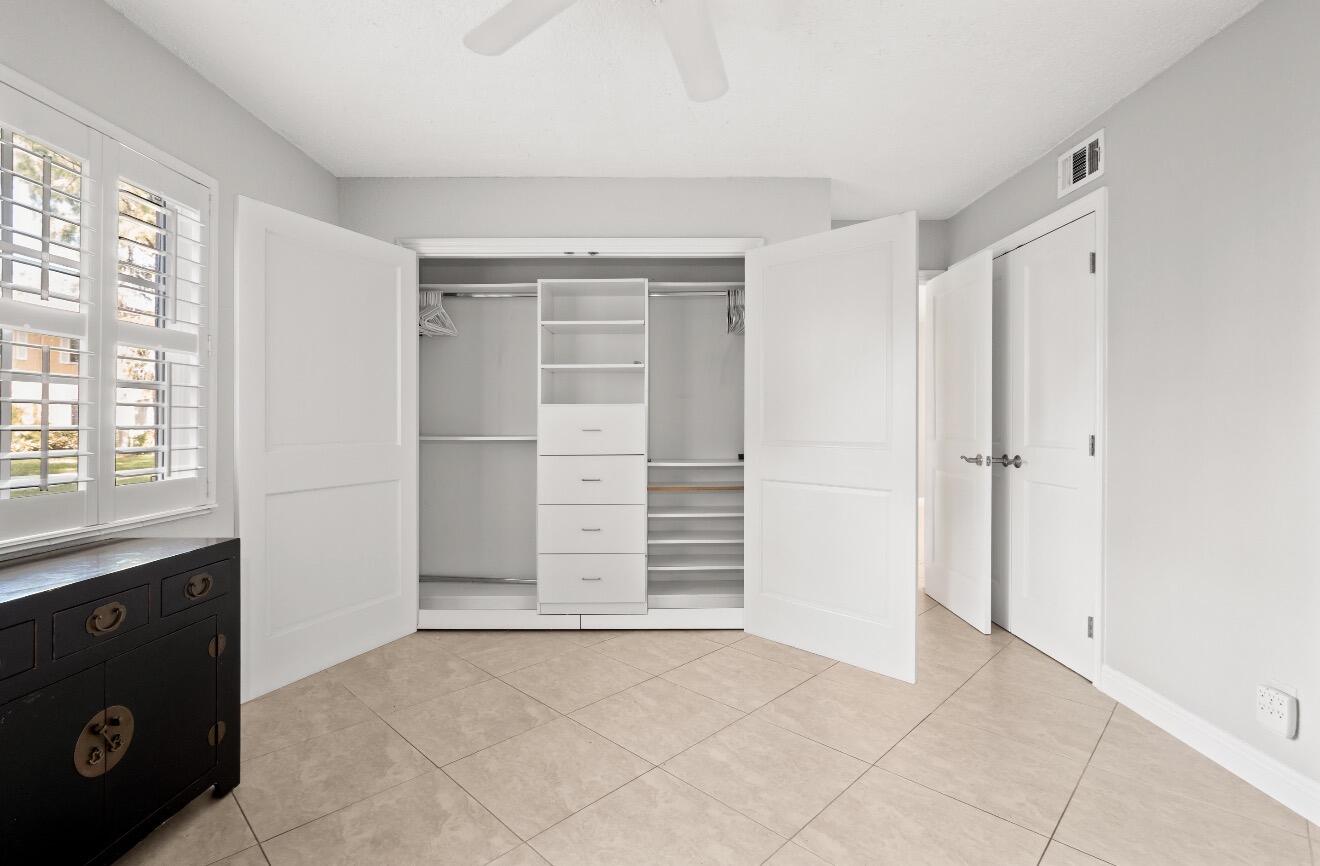 MANOR GROVE VILLAGE FOUR CONDO - Residential
