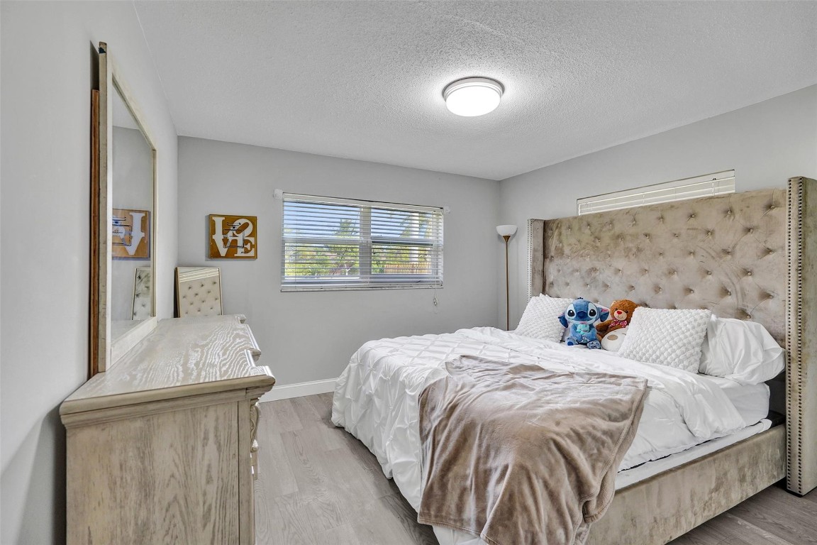 The Dells 64-40 B - Residential Income