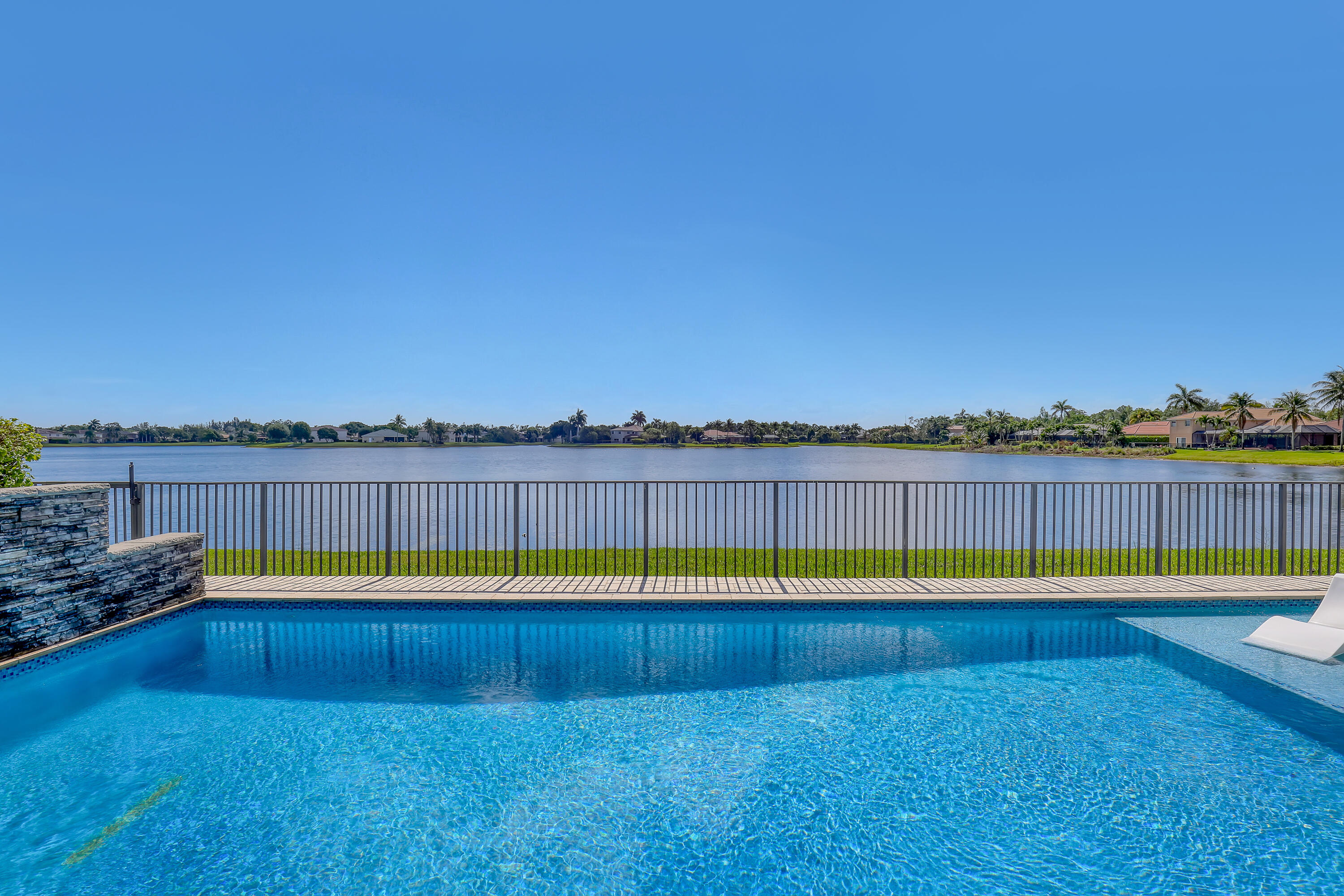 STONEHAVEN PUD - Residential Lease