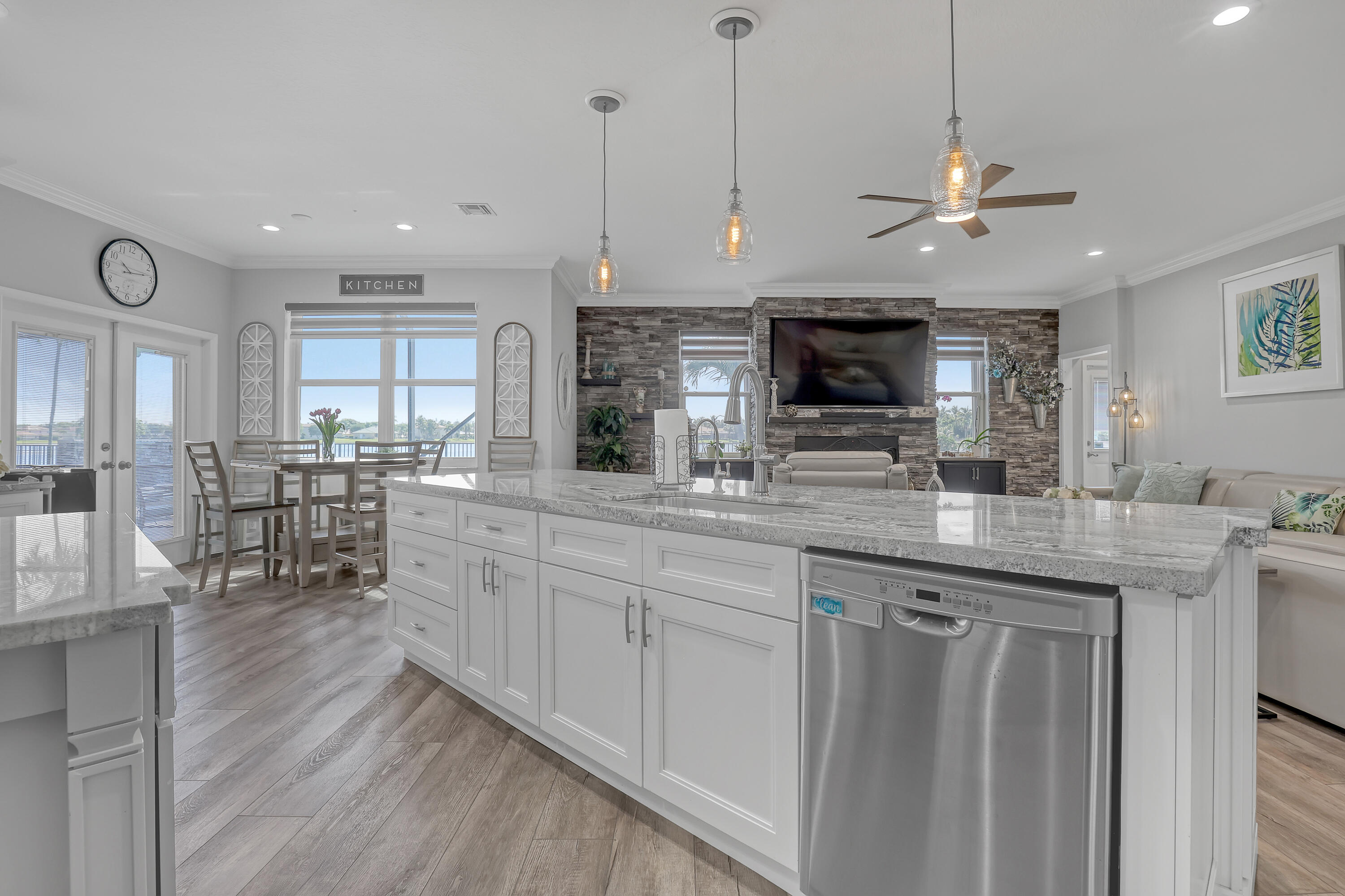 STONEHAVEN PUD - Residential Lease