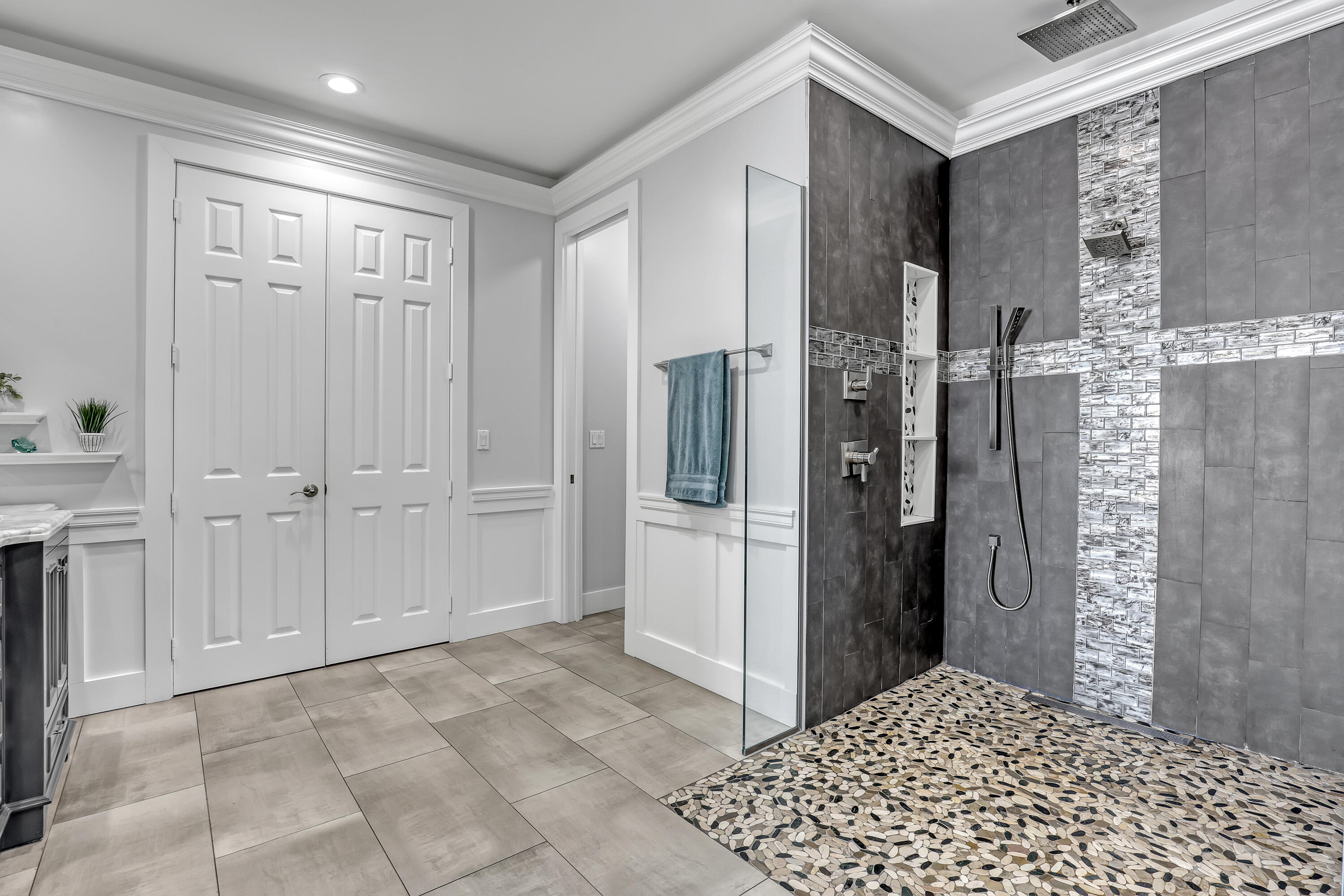 STONEHAVEN PUD - Residential Lease