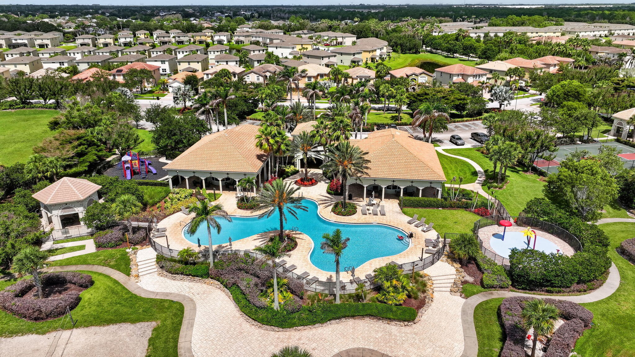 VIZCAYA FALLS PLAT 3 - Residential