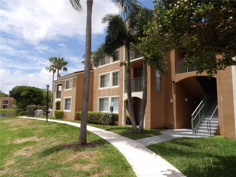 CARRINGTON AT COCONUT CREEK - Residential