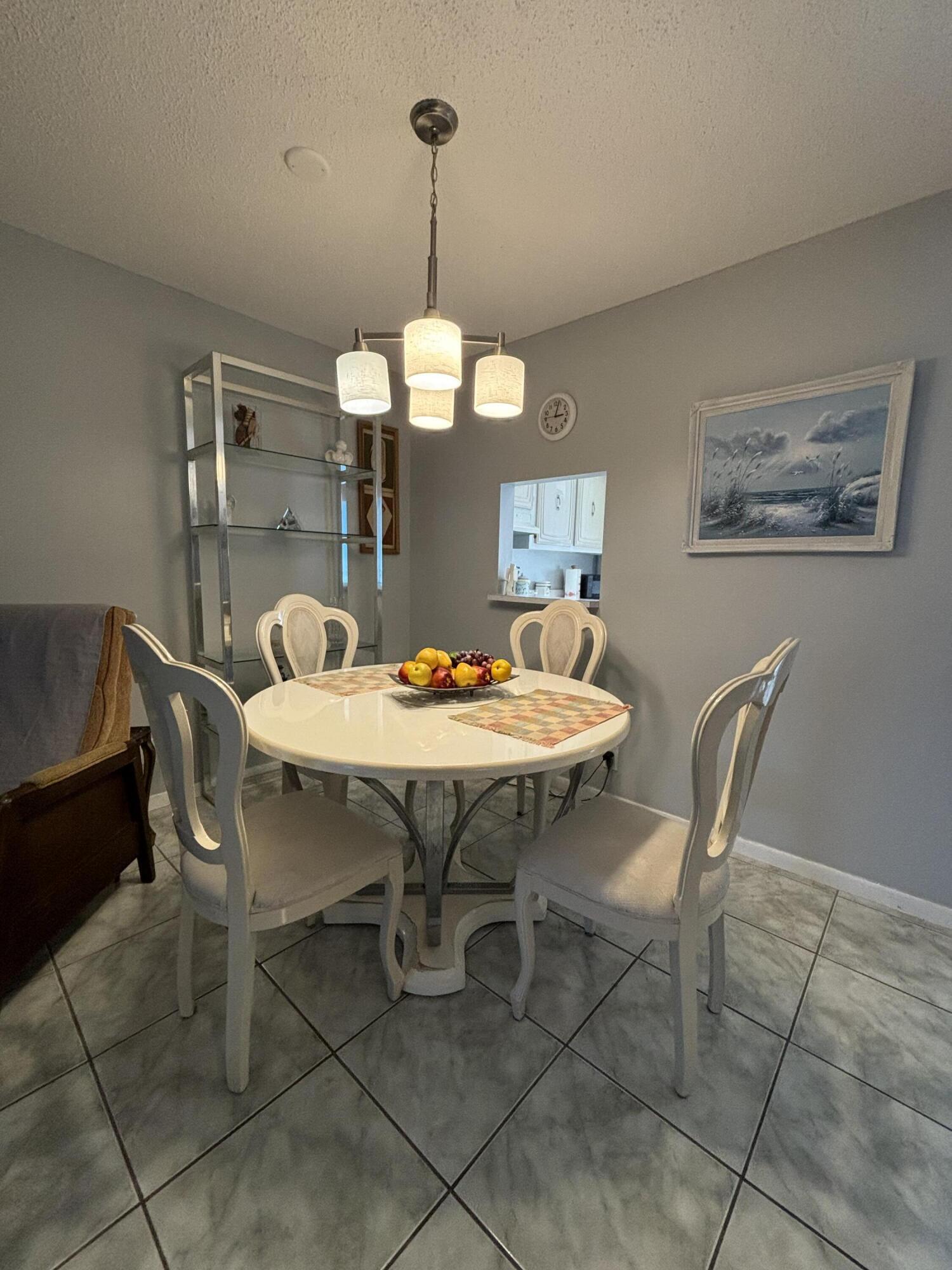 LAKESIDE VILLAGE CONDO 10 - Residential