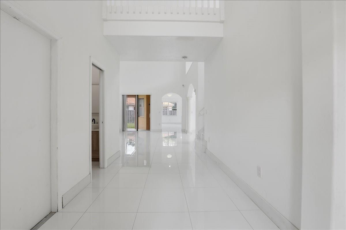 NAUTICA PLAT - Residential Lease