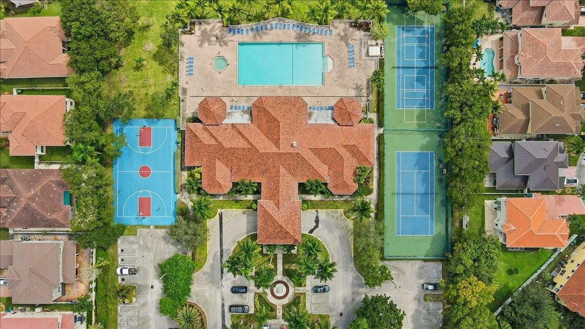 NAUTICA PLAT - Residential Lease