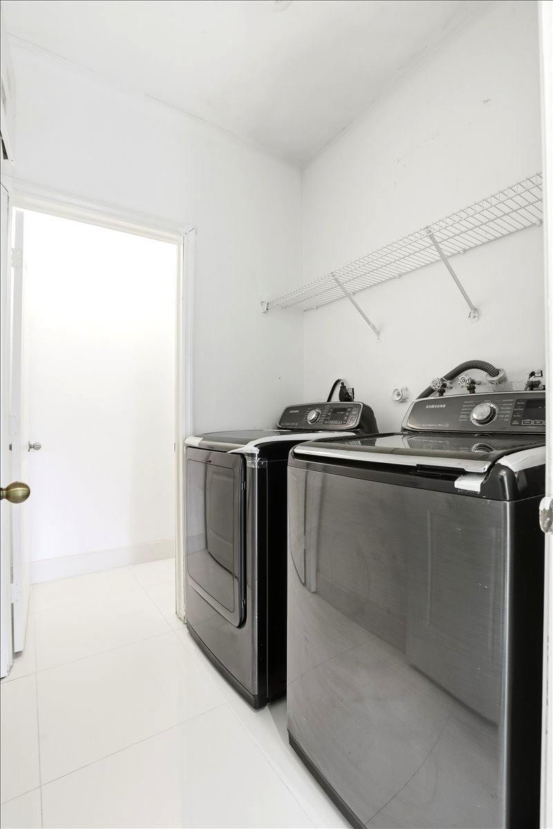 NAUTICA PLAT - Residential Lease