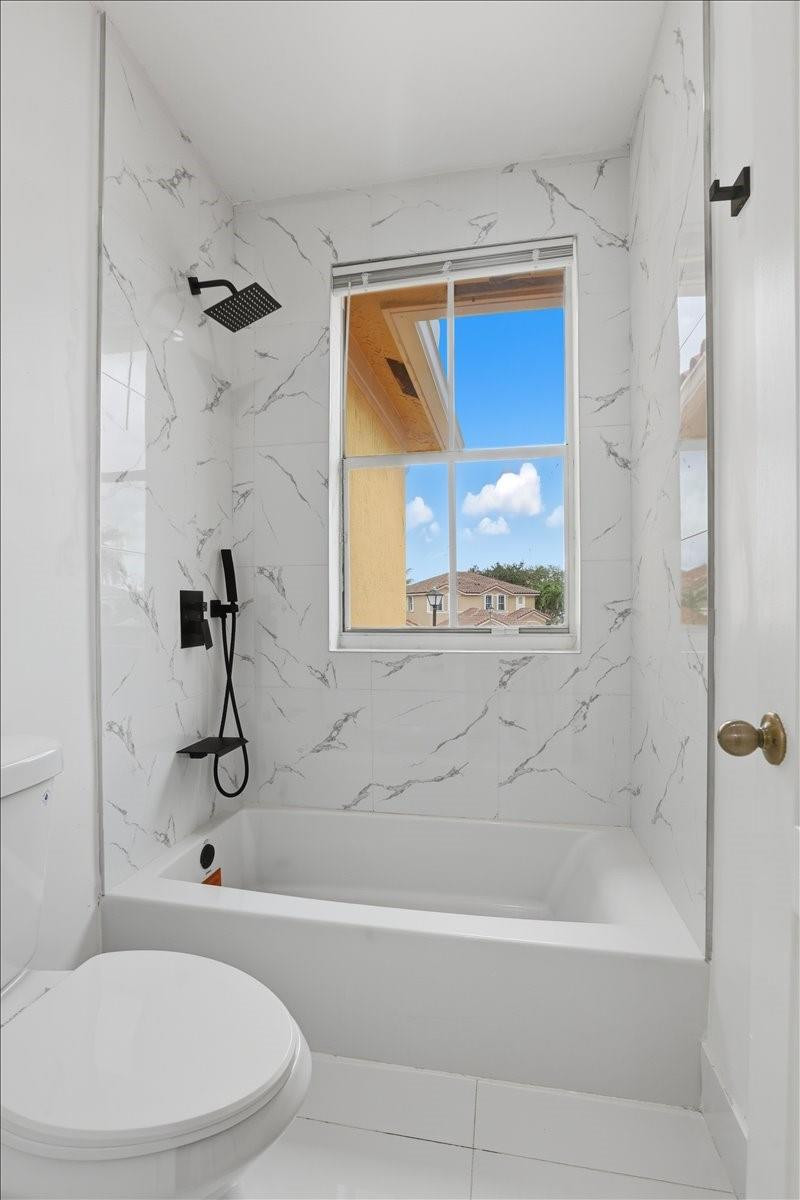 NAUTICA PLAT - Residential Lease