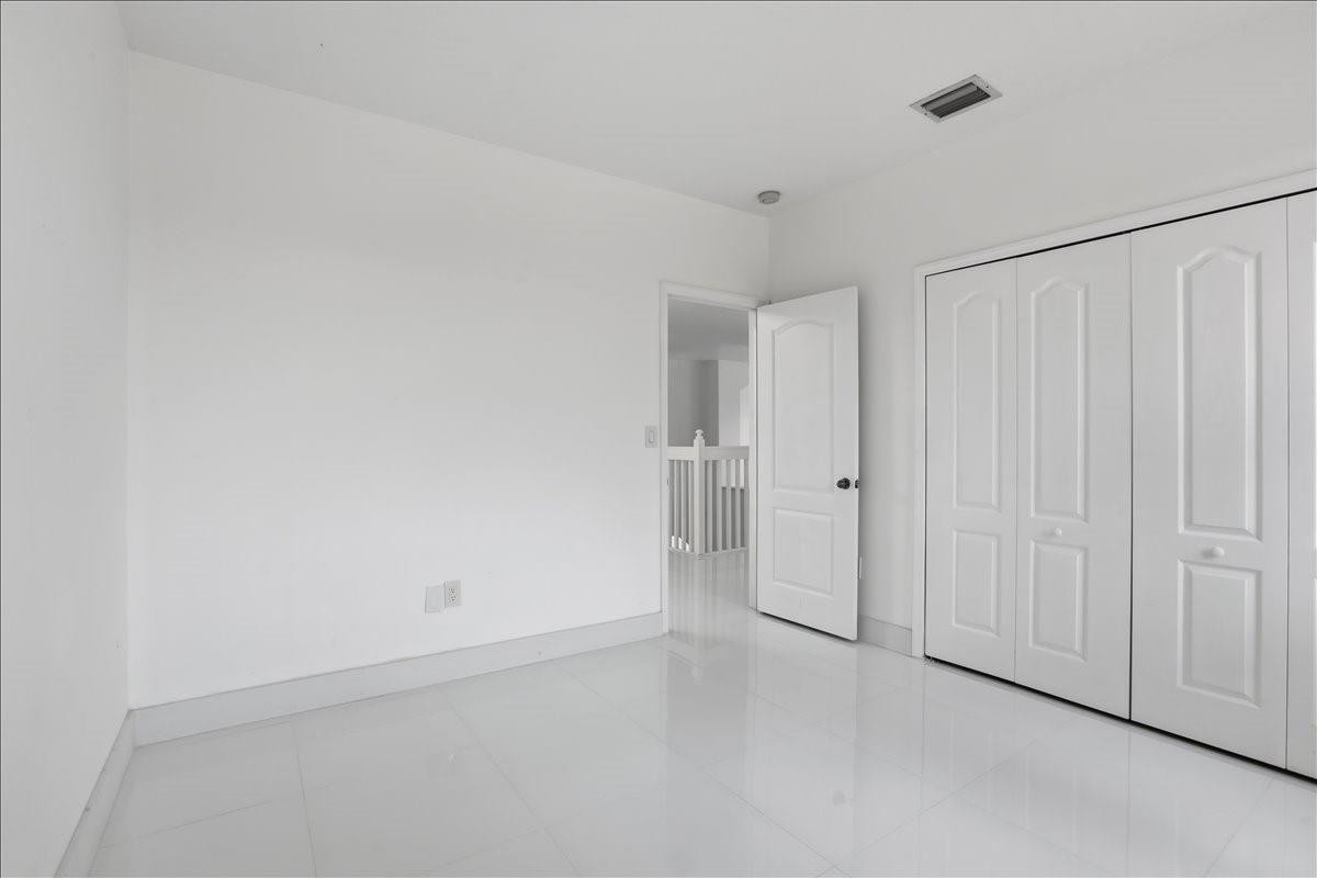 NAUTICA PLAT - Residential Lease
