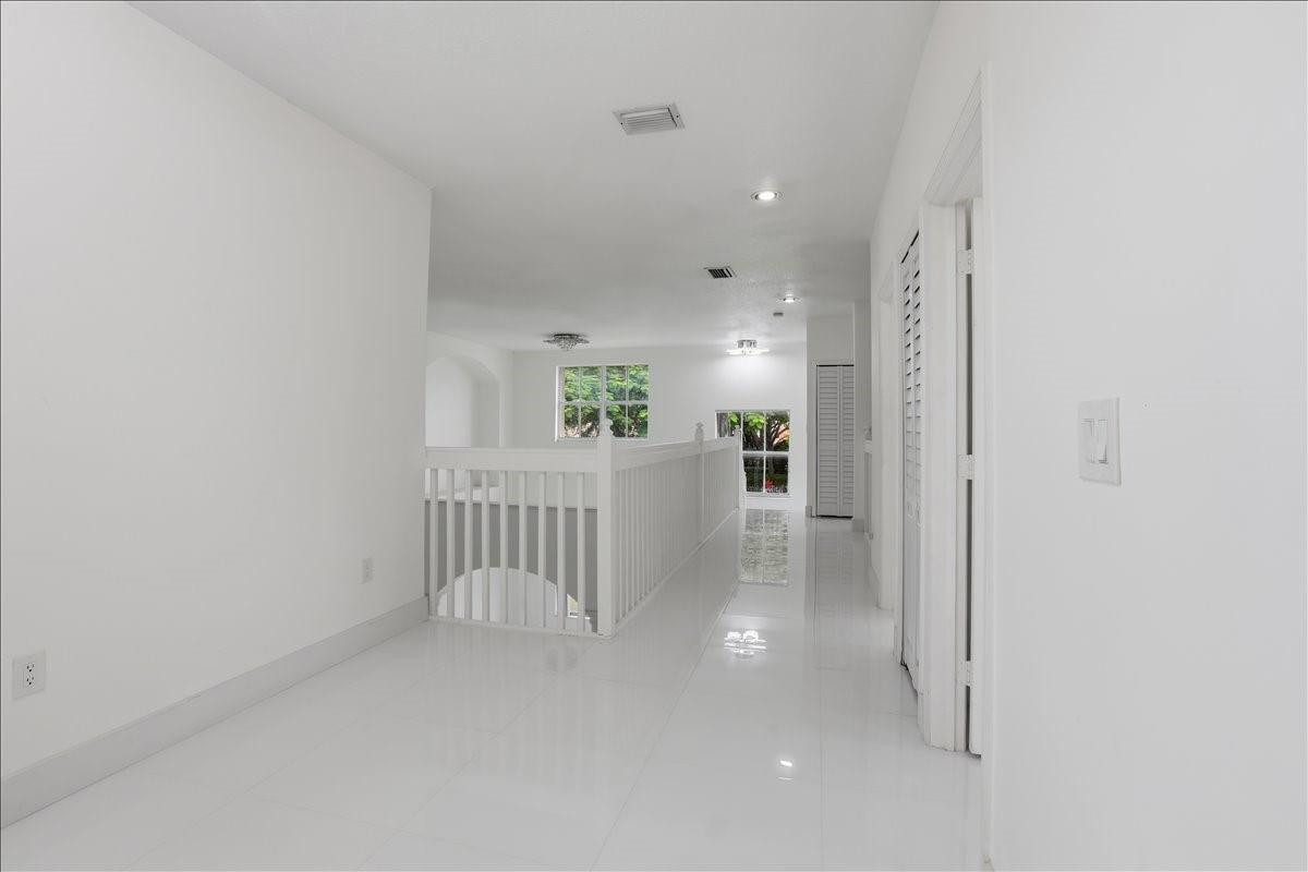 NAUTICA PLAT - Residential Lease