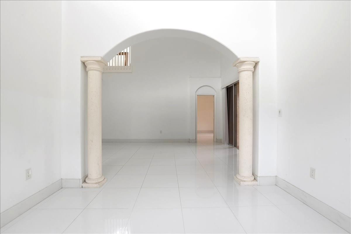 NAUTICA PLAT - Residential Lease
