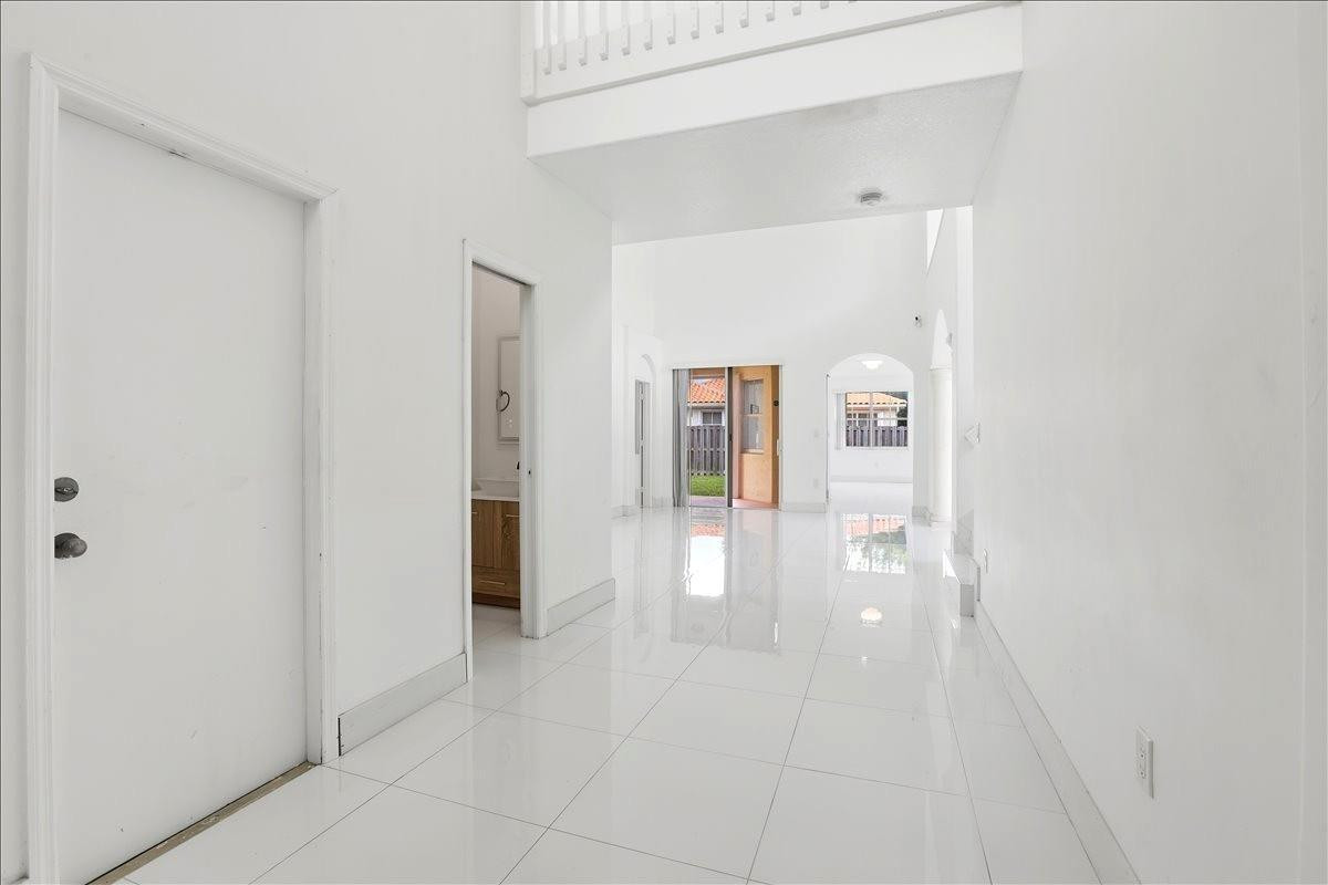 NAUTICA PLAT - Residential Lease