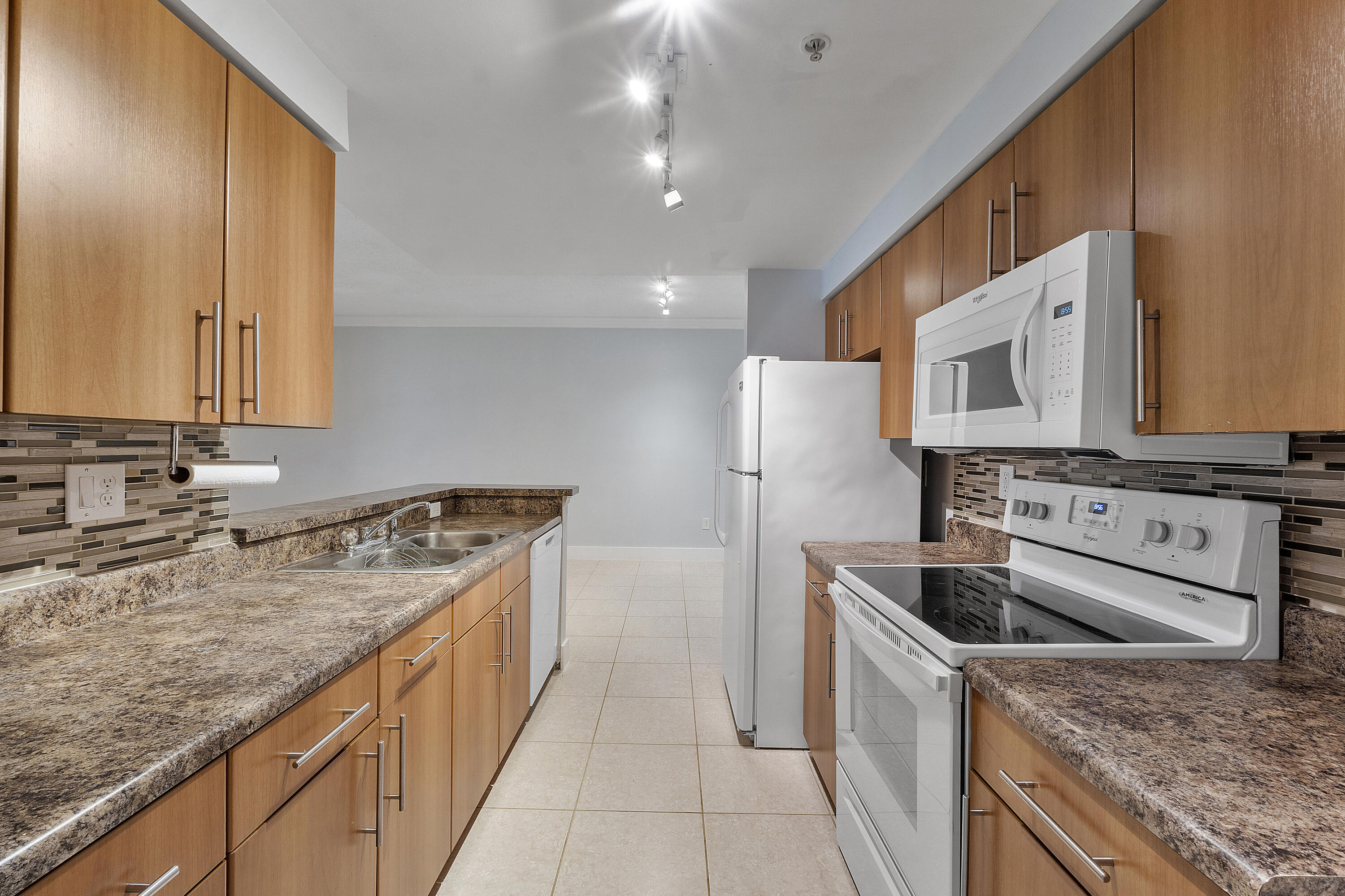 EL-AD POINCIANA CONDO - Residential Lease