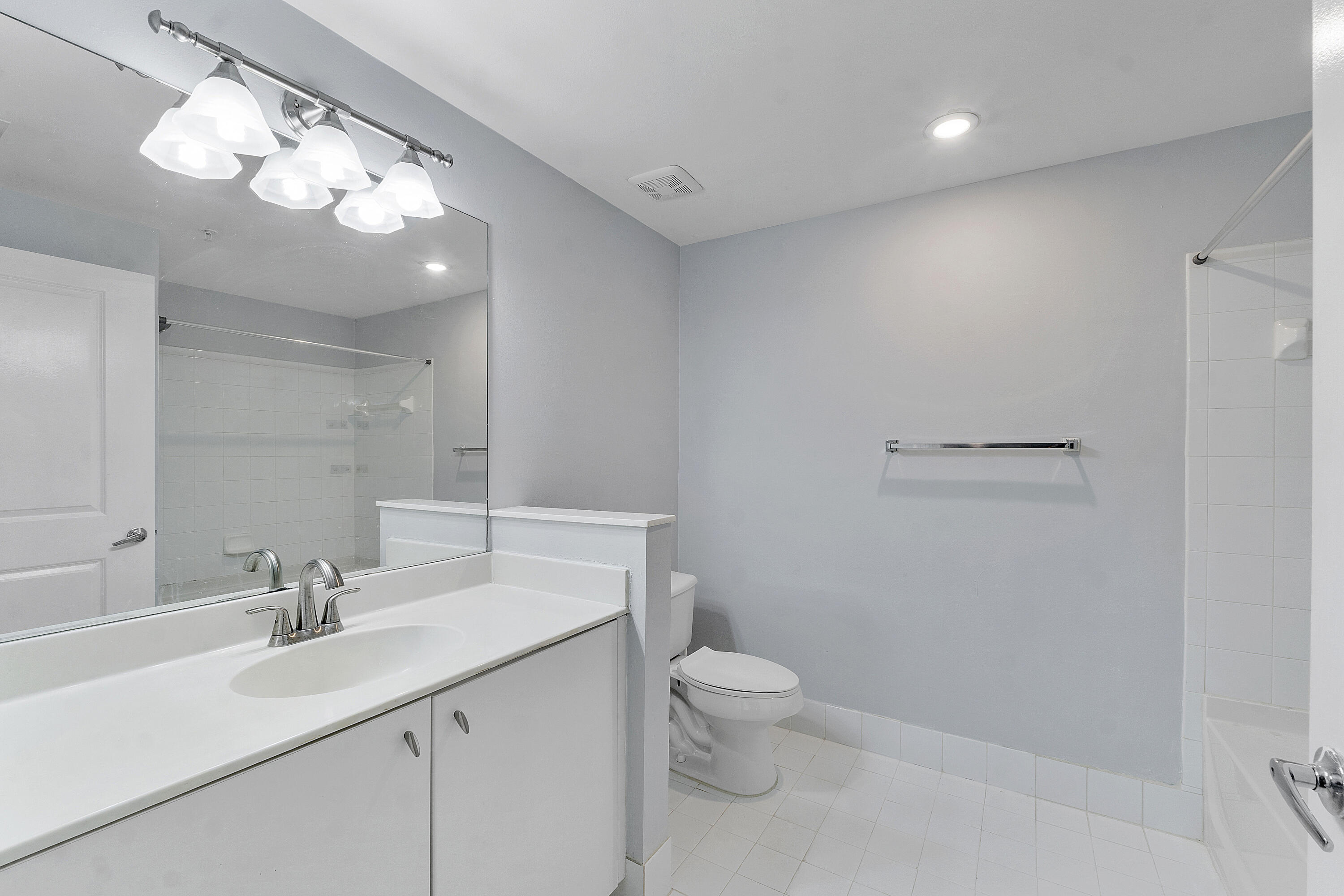 EL-AD POINCIANA CONDO - Residential Lease