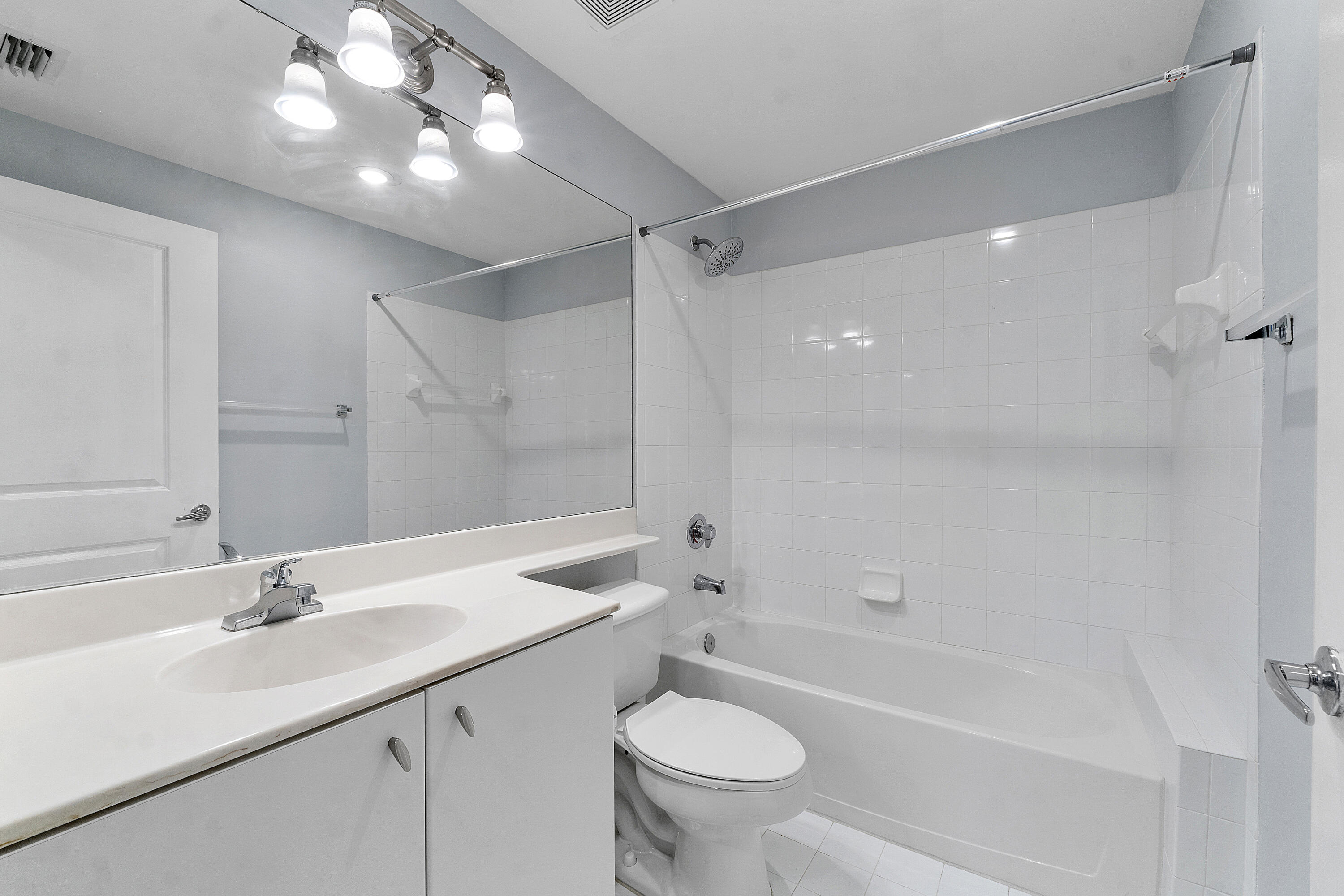 EL-AD POINCIANA CONDO - Residential Lease