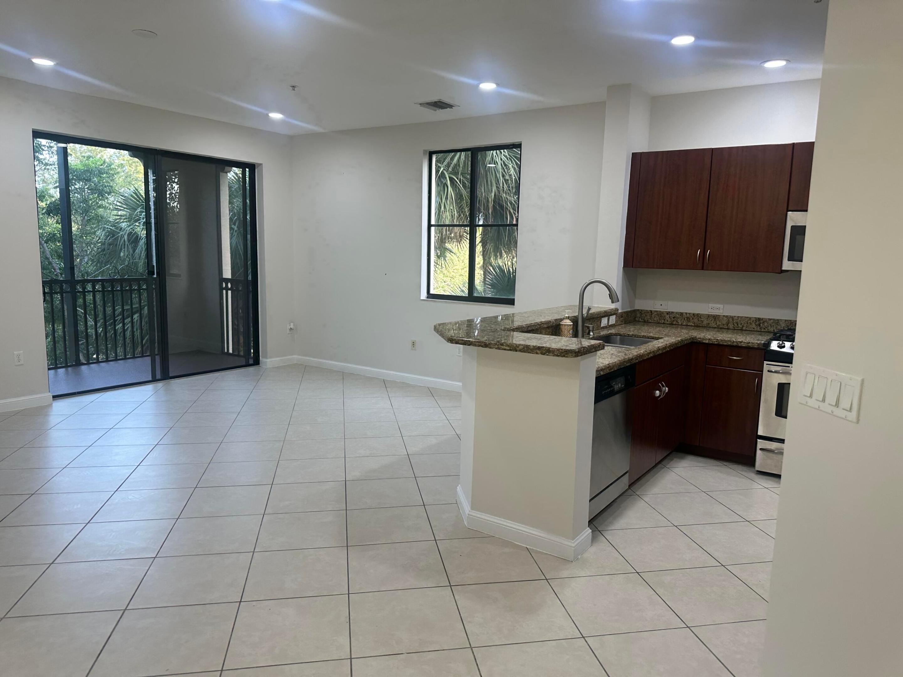 VILLA FLORA CONDO - Residential