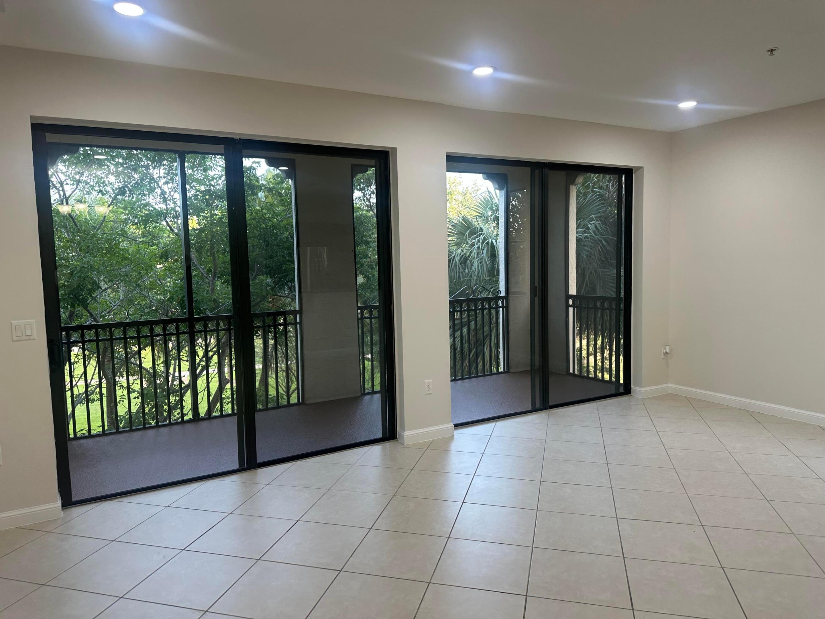 VILLA FLORA CONDO - Residential