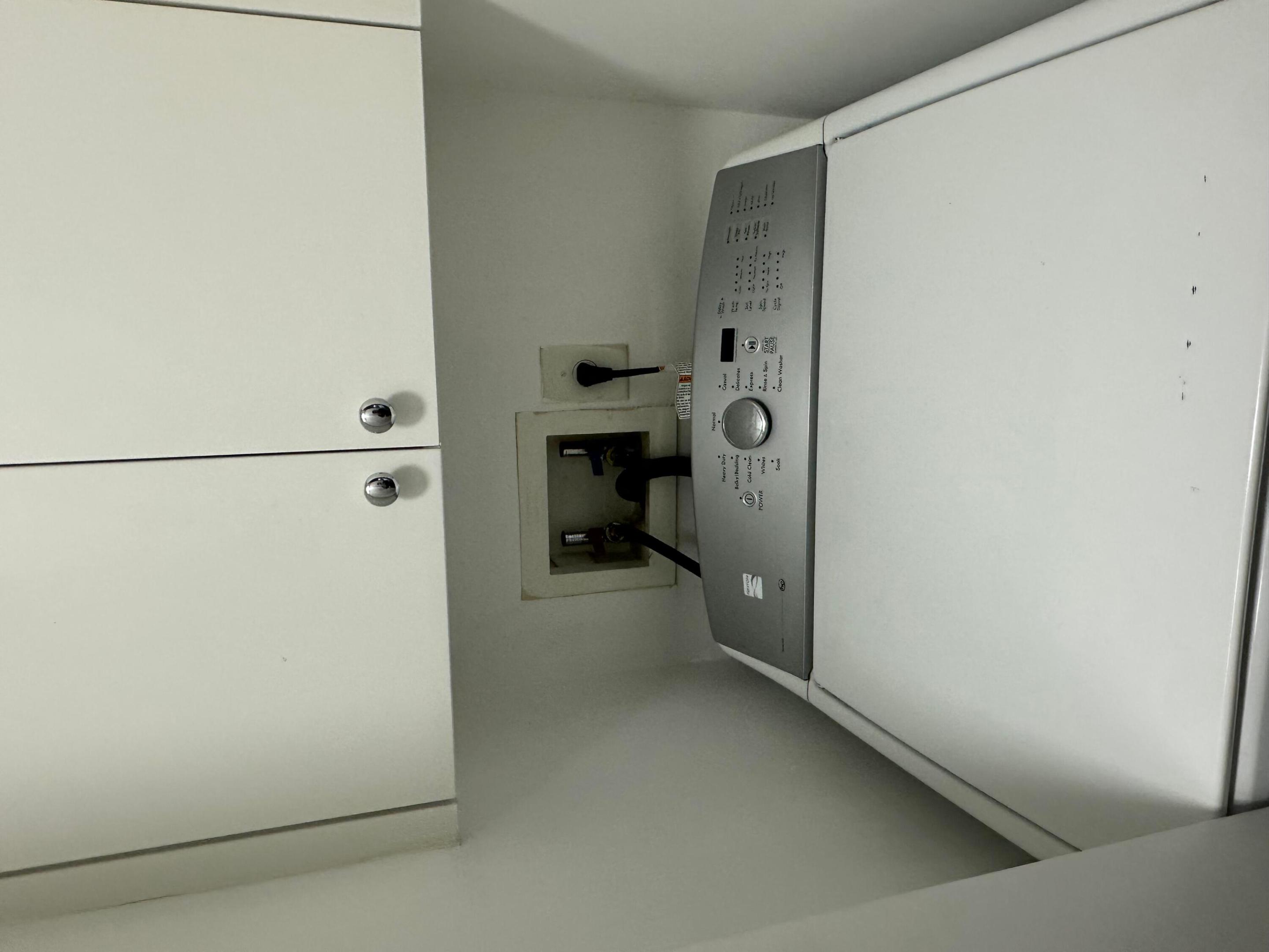 VILLA FLORA CONDO - Residential
