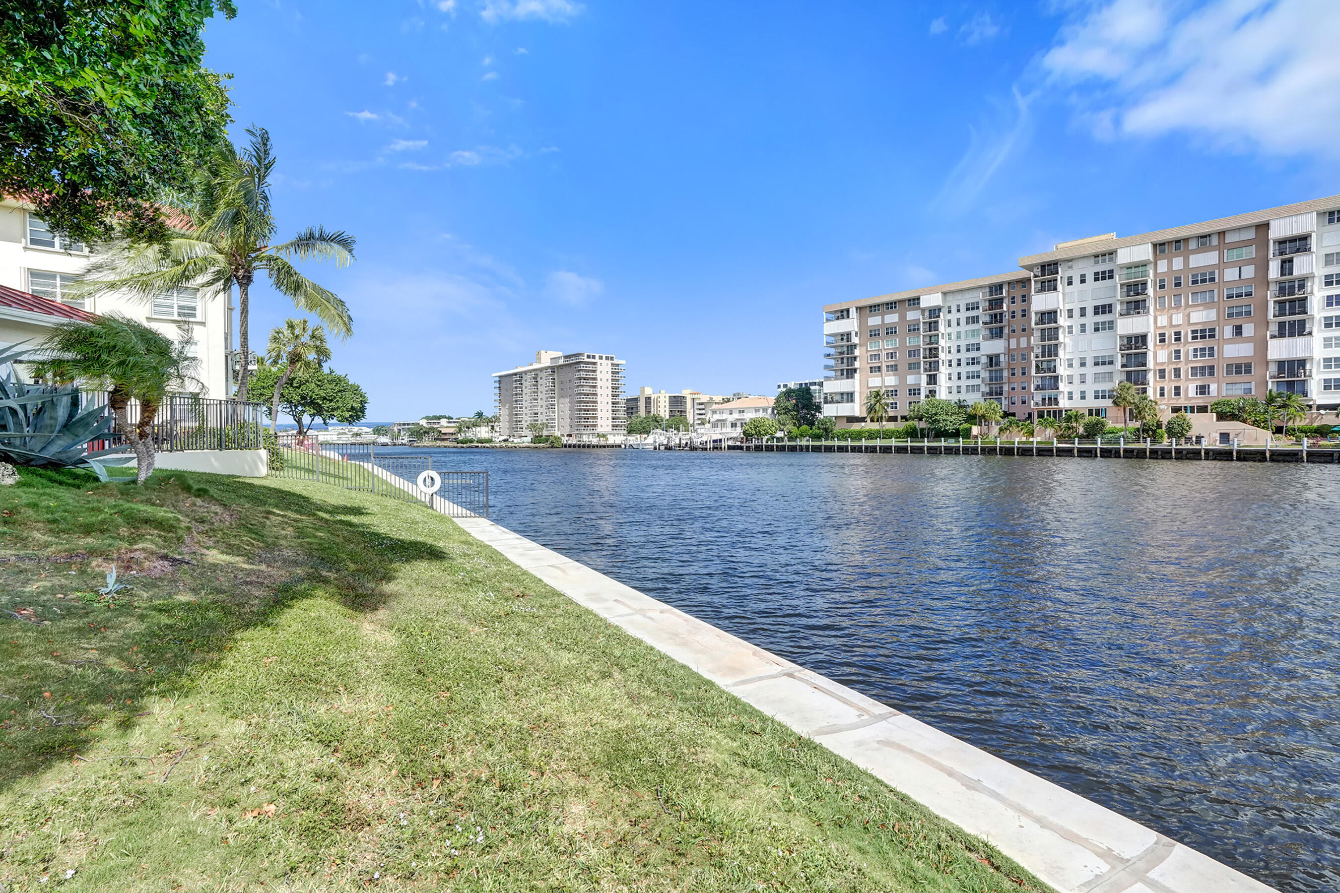 PALM-AIRE AT CORAL KEY GARDEN - Residential