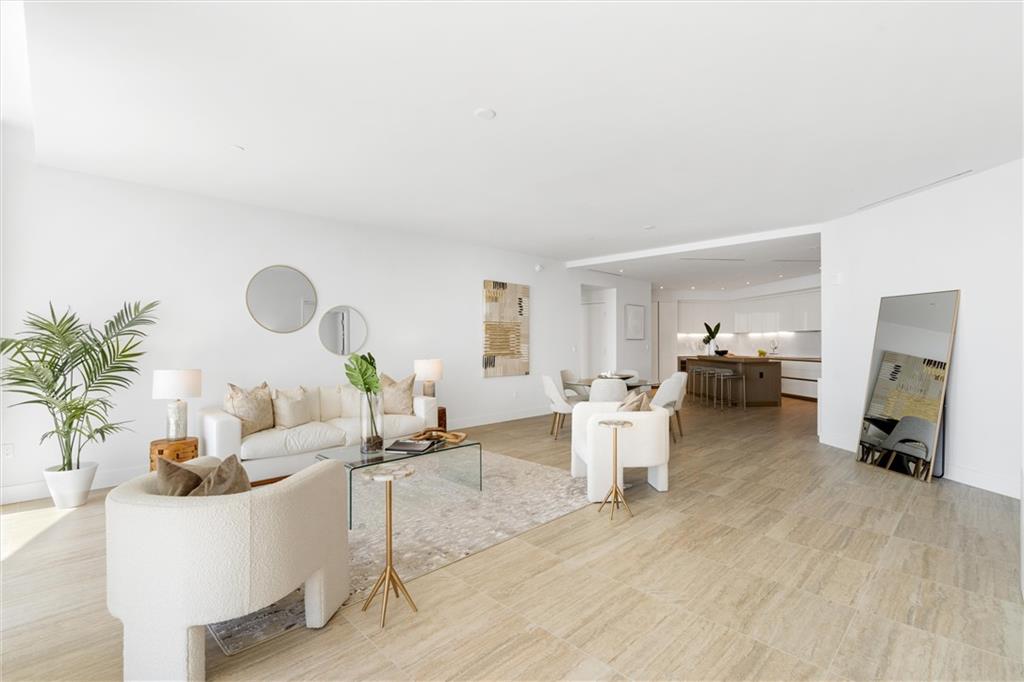 Four Seasons - Residential