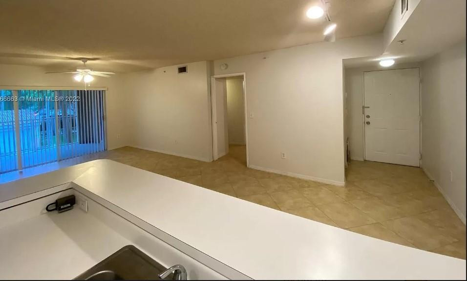 ROYAL GRAND CONDO - Residential Lease