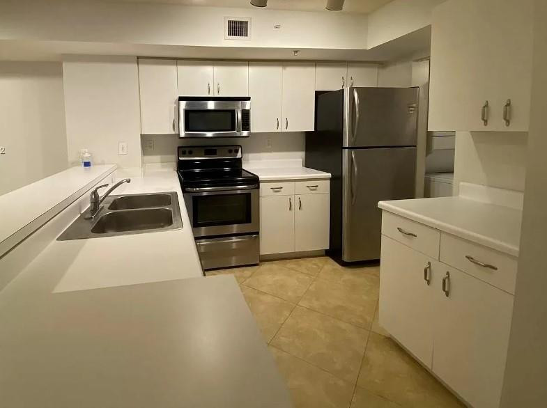 ROYAL GRAND CONDO - Residential Lease