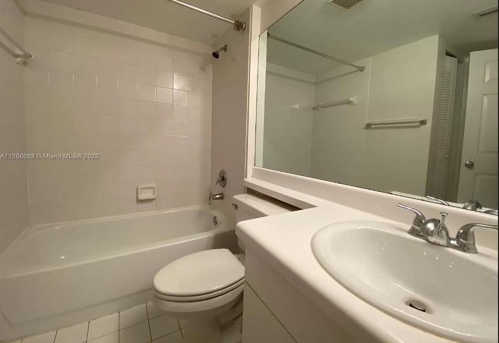 ROYAL GRAND CONDO - Residential Lease
