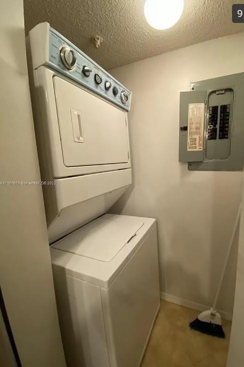 ROYAL GRAND CONDO - Residential Lease