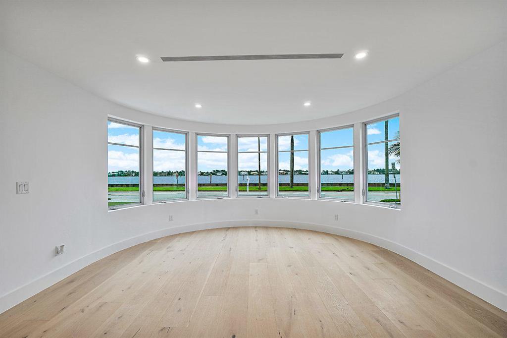 Located in the heart of El Cid, this 1952 Maurice Fatio designed modern Intracoastal estate was expanded and has undergone a complete renovation in 2019/2020. Encompassing 5,831 total square feet, this 5 bedroom, 5.5 bath home is replete every modern luxury - wide plank hardwood floors, designer fixtures, a first floor bedroom suite, custom designed chef's kitchen with SieMatic cabinetry, quartz counters, gas range, & wine storage, and unobstructed views of the Intracoastal Waterway as well as Palm Beach estate homes. A swimming pool, spa, detached two car garage, and full impact glass protection round out the features of this truly special home. The El Cid Neighborhood is minutes from Downtown West Palm Beach and Palm Beach. A rated schools such as Palm Beach Day are in walking distance.. Shopping the famous Worth Avenue and visiting area attractions such are beaches, tennis, golf, private clubs, and the South Flagler Lake Trail could not be more convenient from this incredible location.