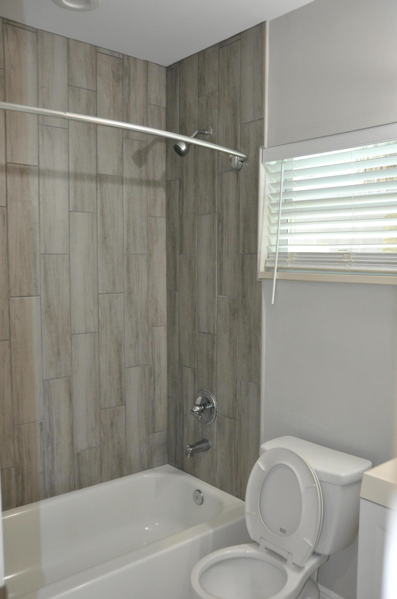 HOME BEAUTIFUL PARK - Residential Lease