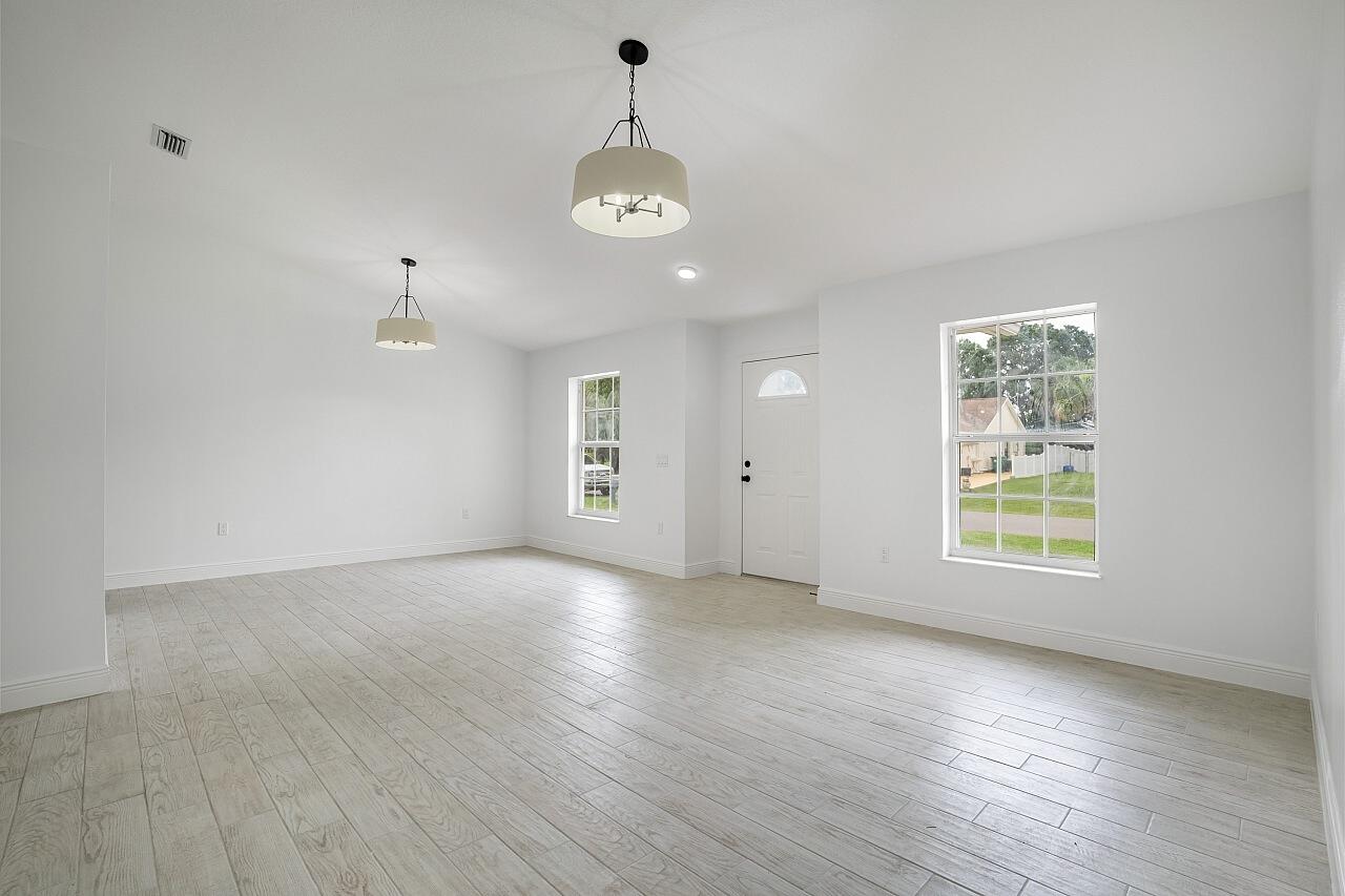 SEBASTIAN HIGHLANDS UNIT 11 - Residential