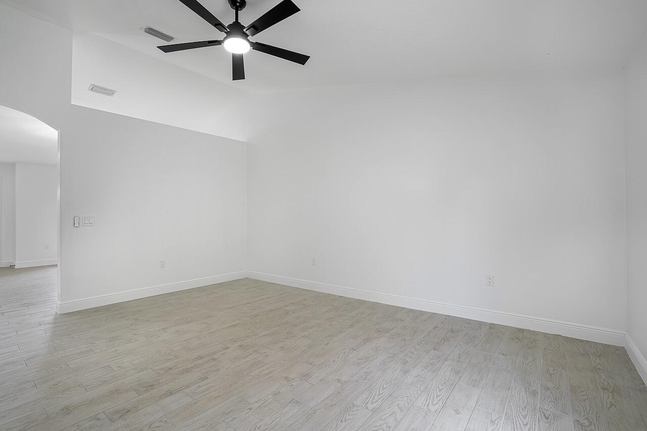 SEBASTIAN HIGHLANDS UNIT 11 - Residential