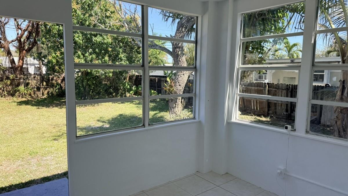 South Hollywood Amd 4-10 - Residential