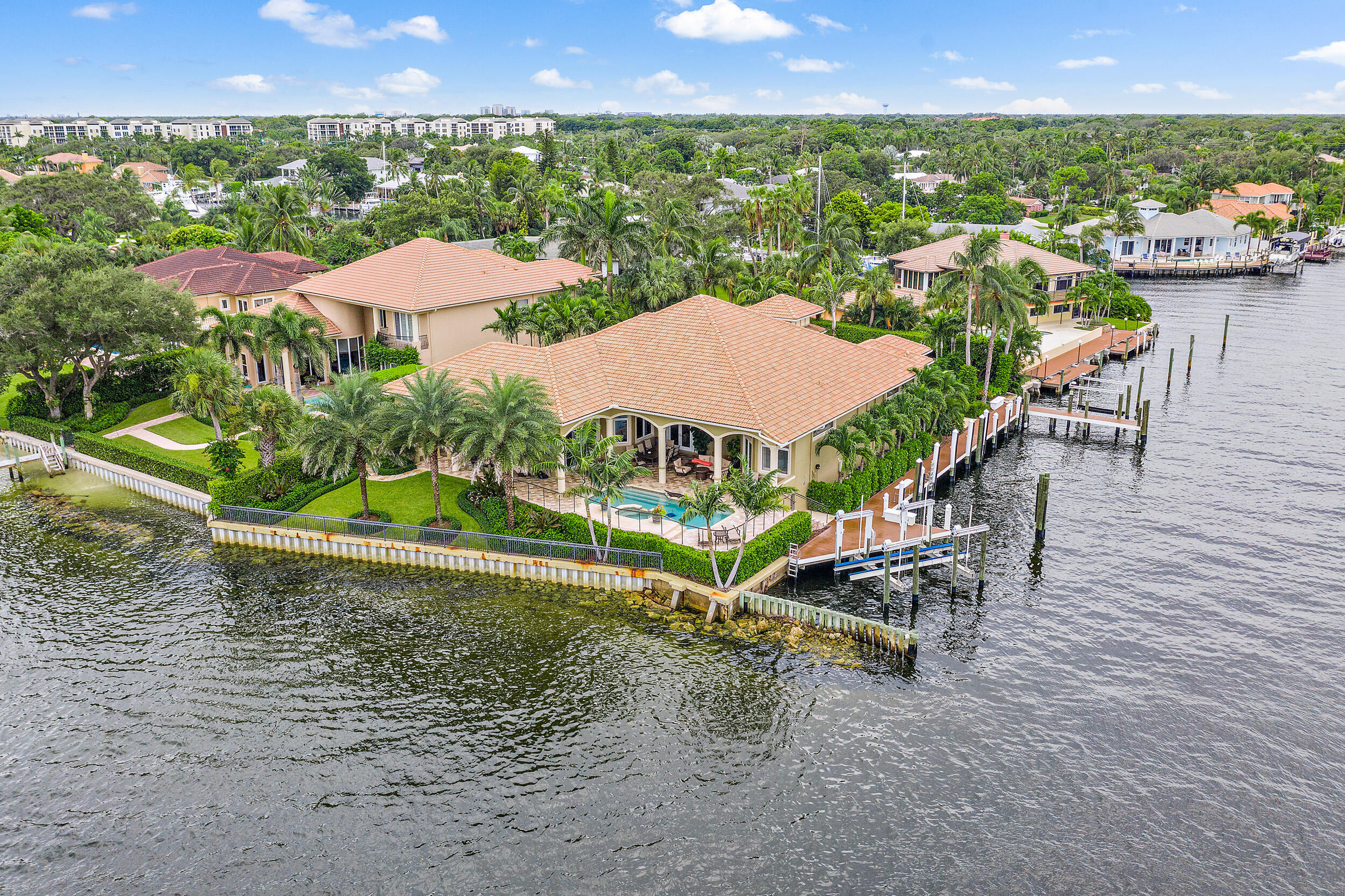 Paradise Port - Residential