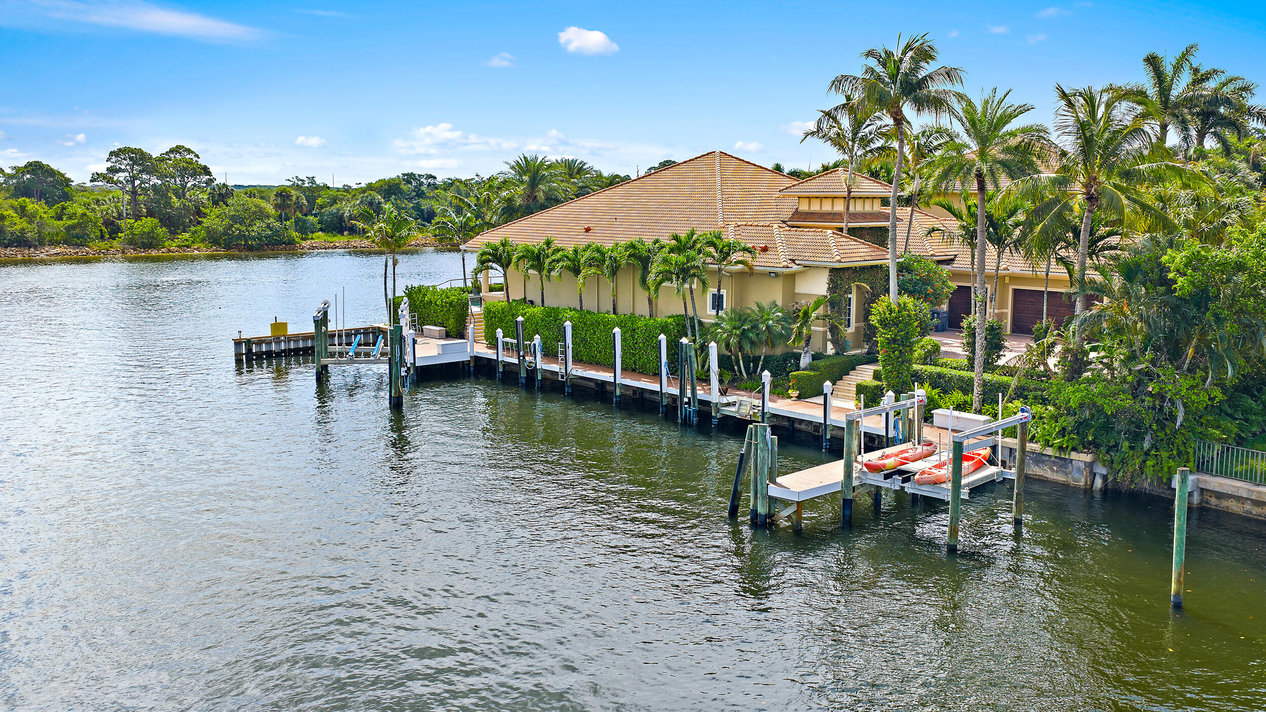 Paradise Port - Residential