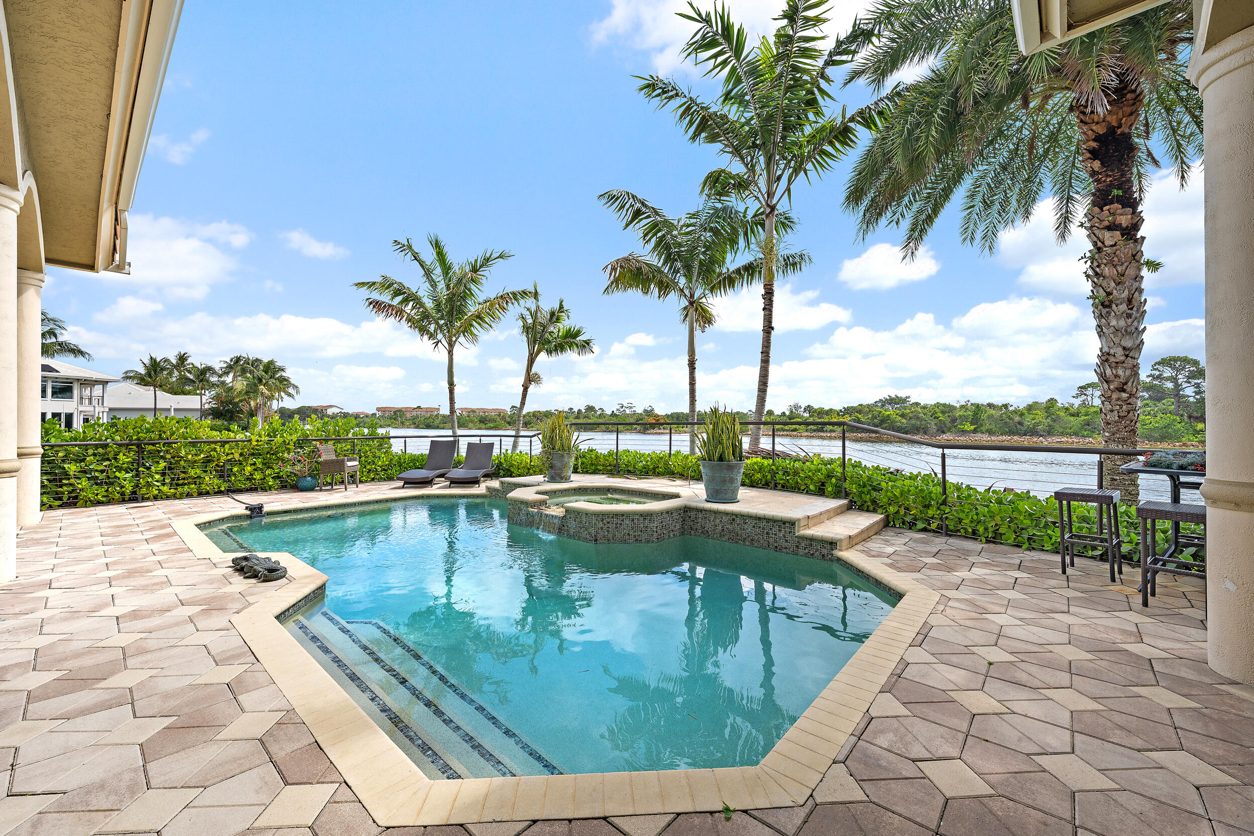 Paradise Port - Residential