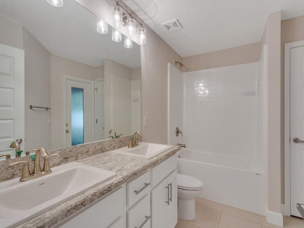 WATERSTONE PHASE THREE - Residential