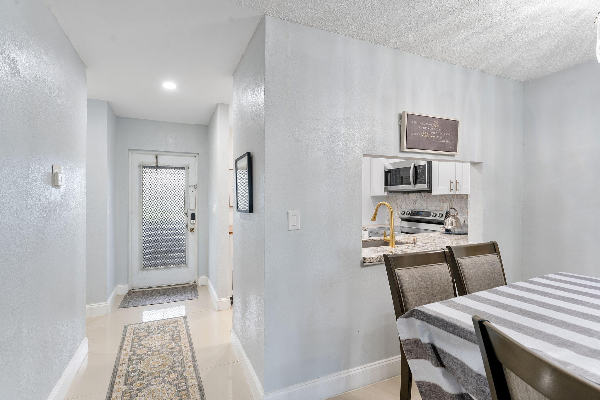 Oriole Golf & Tennis Club - Residential