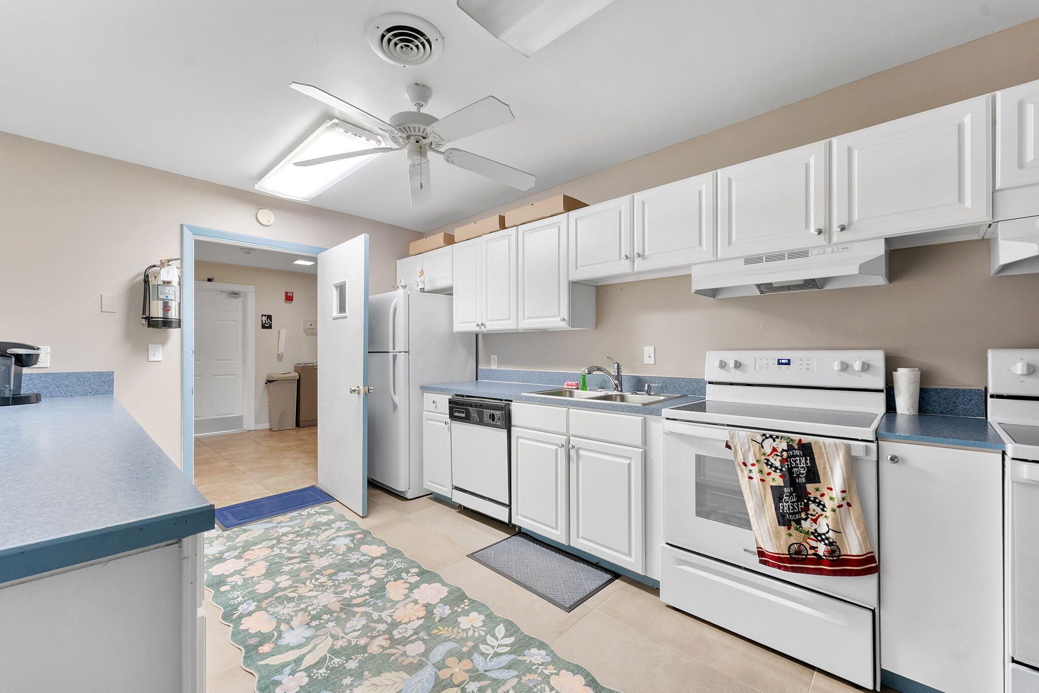 Oriole Golf & Tennis Club - Residential
