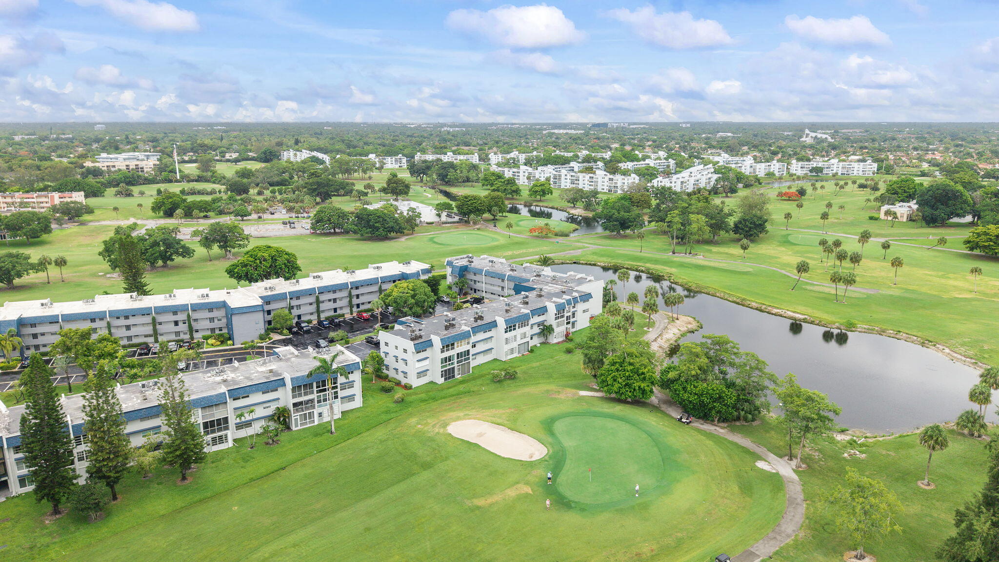 Oriole Golf & Tennis Club - Residential