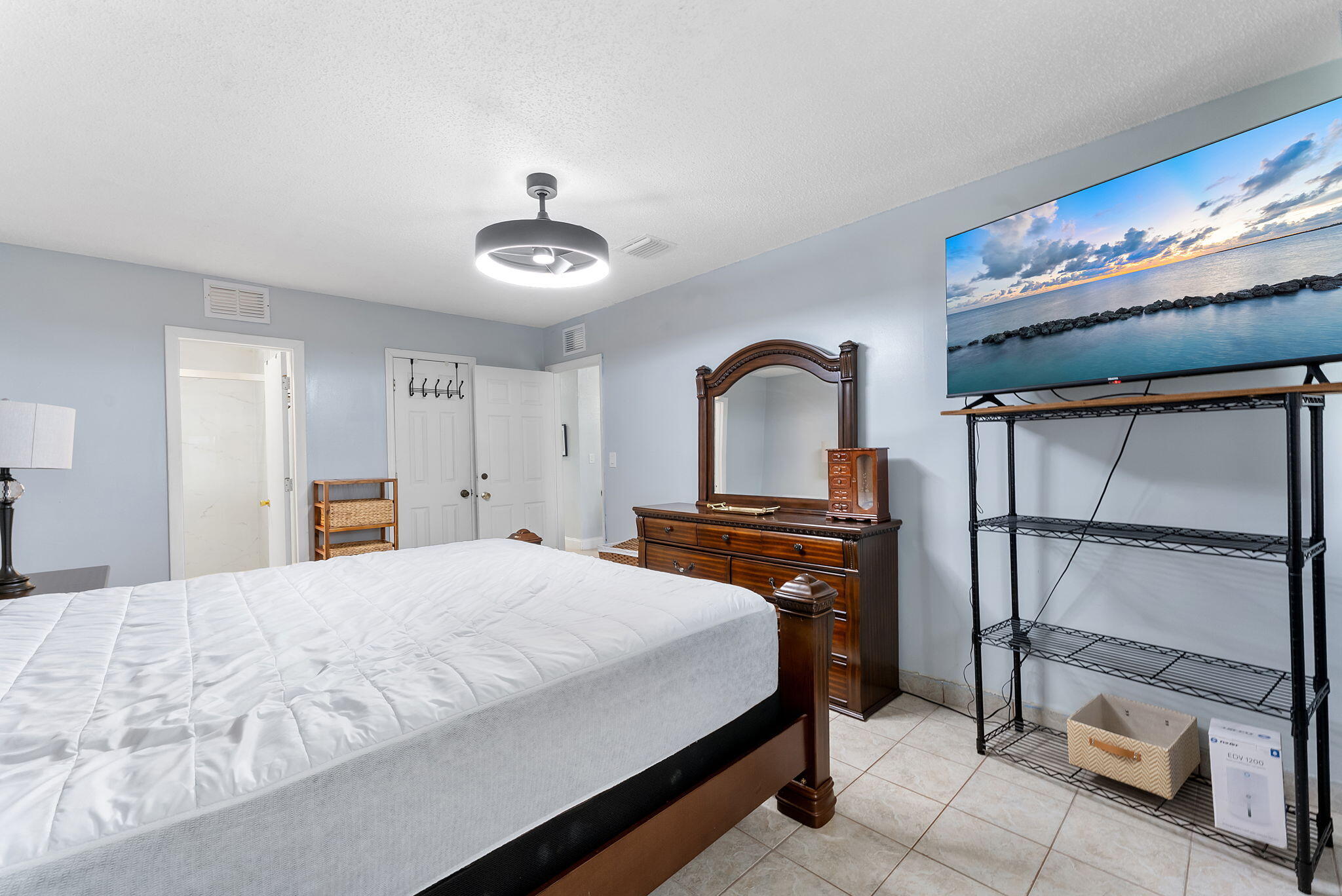 Oriole Golf & Tennis Club - Residential
